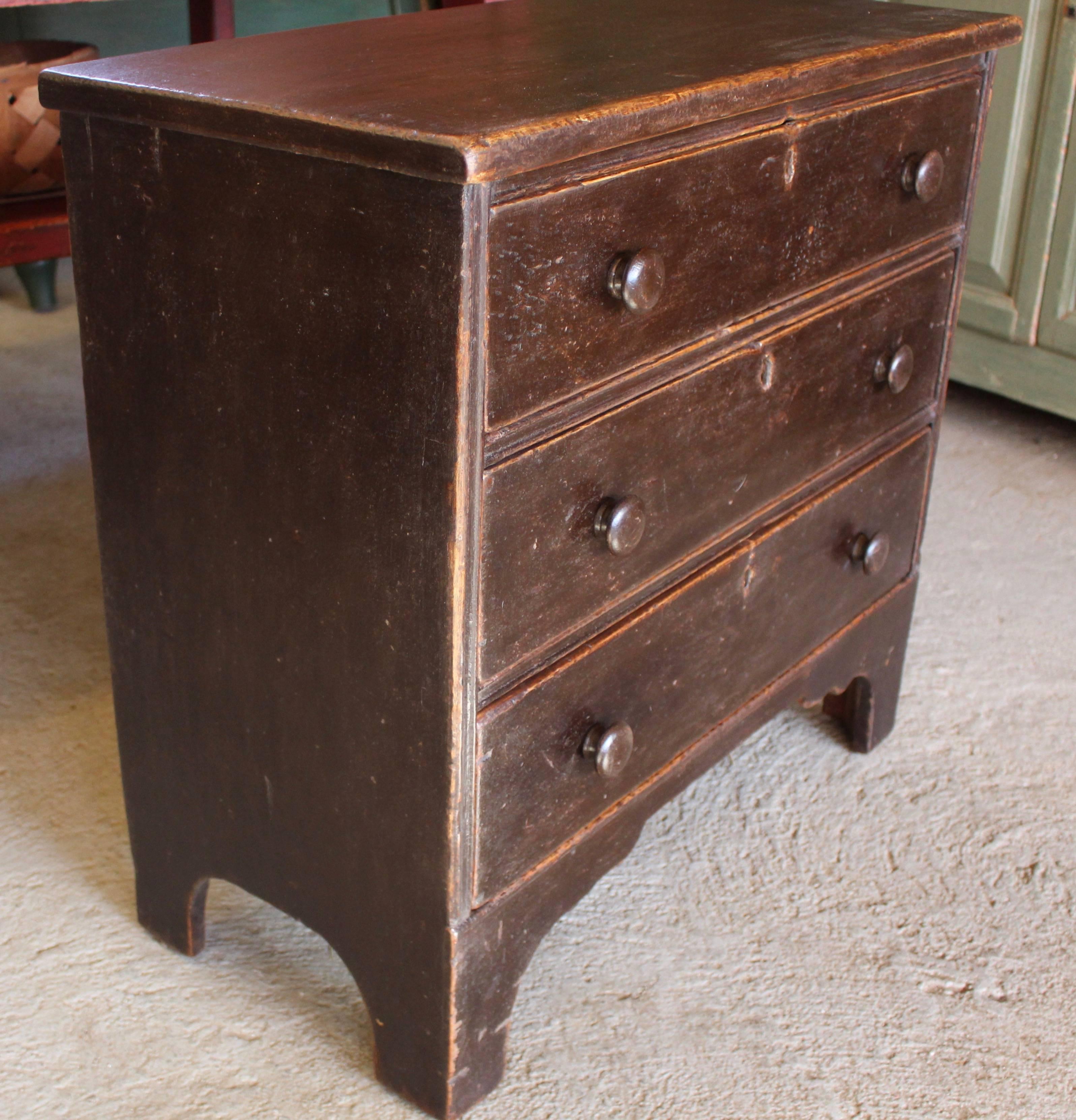 French Provincial Small Chest of Drawers For Sale