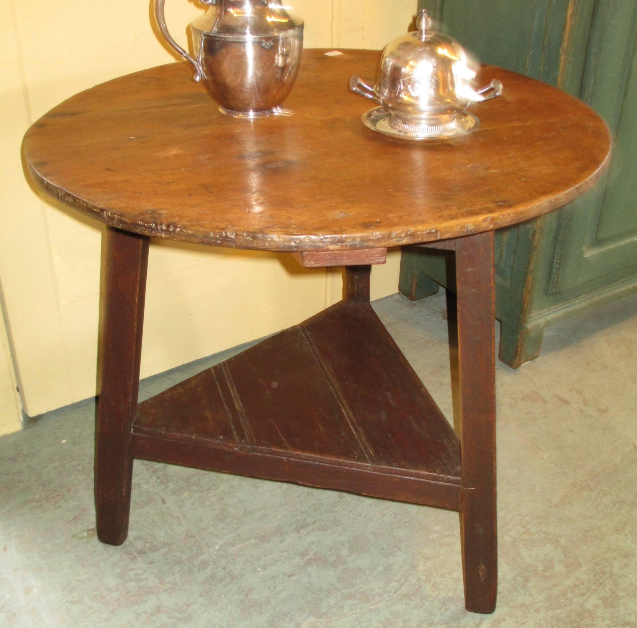Canadian Round Pedestal Table  For Sale