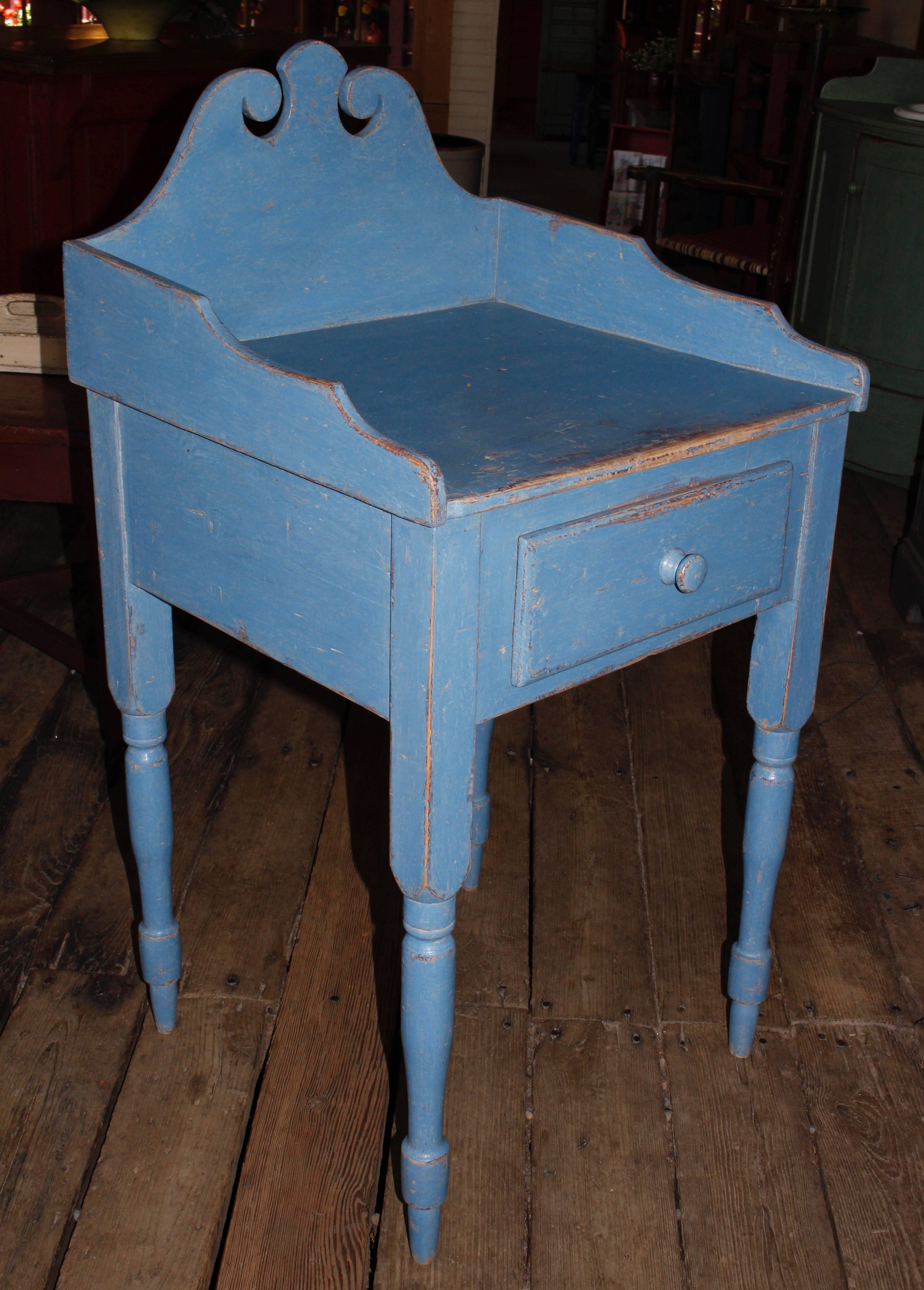 Canadian Beautiful Blue Wash Stand  For Sale
