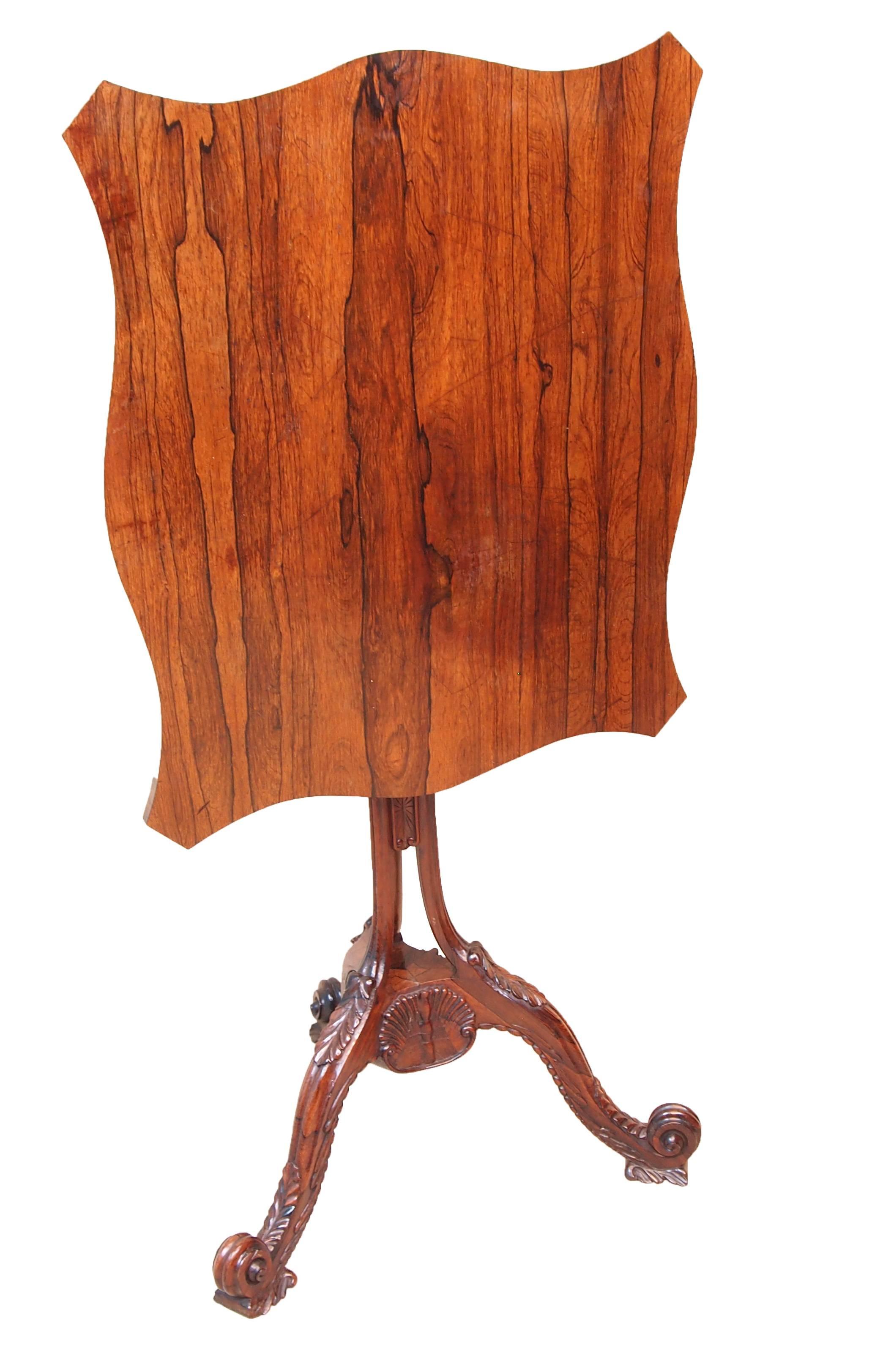 Antique Rosewood Tripod Lamp Table In Good Condition In Bedfordshire, GB