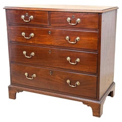 Commodes and Chests of Drawers