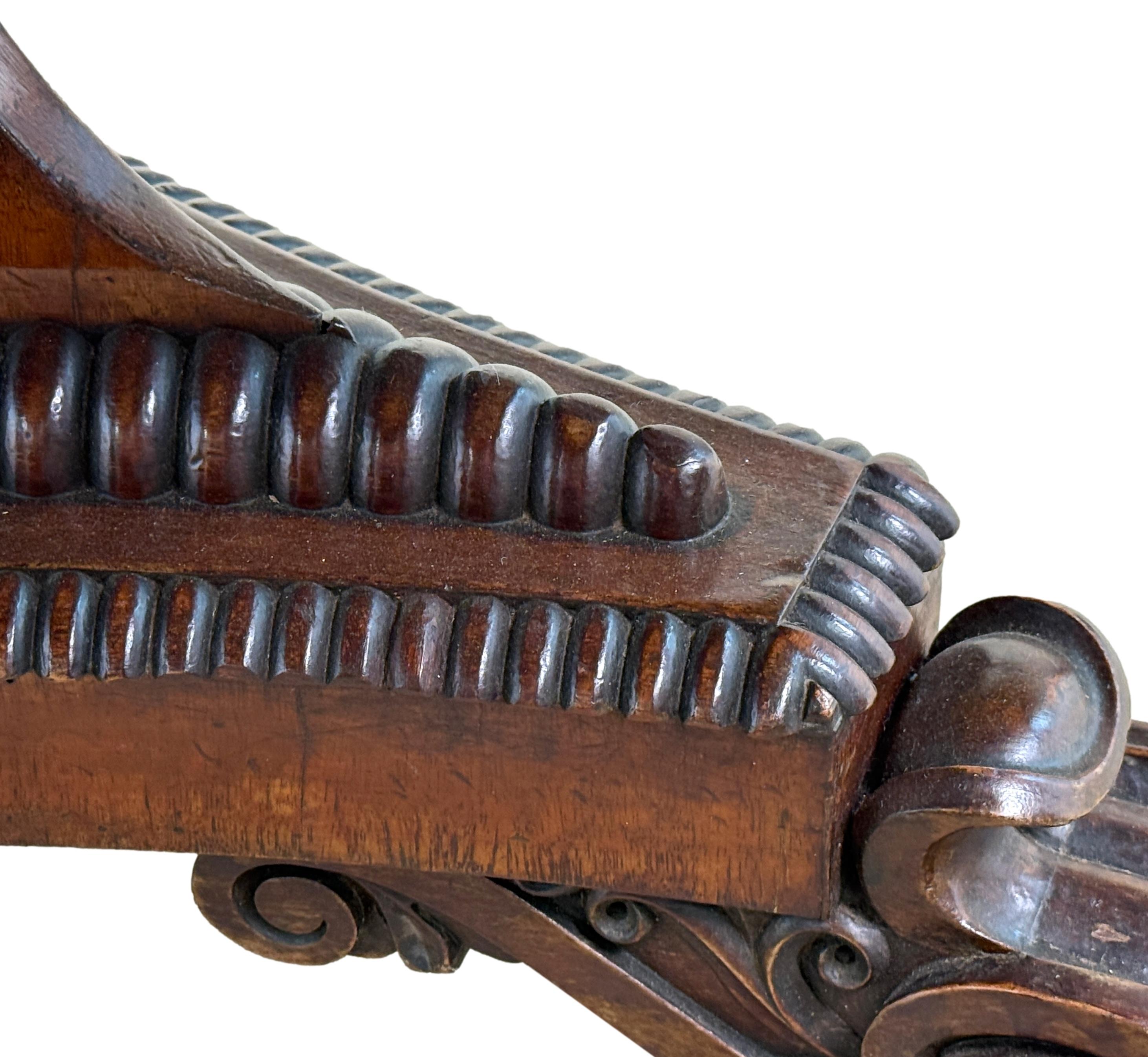 Großer Regency-Mahagoni-Haustisch im Angebot 2