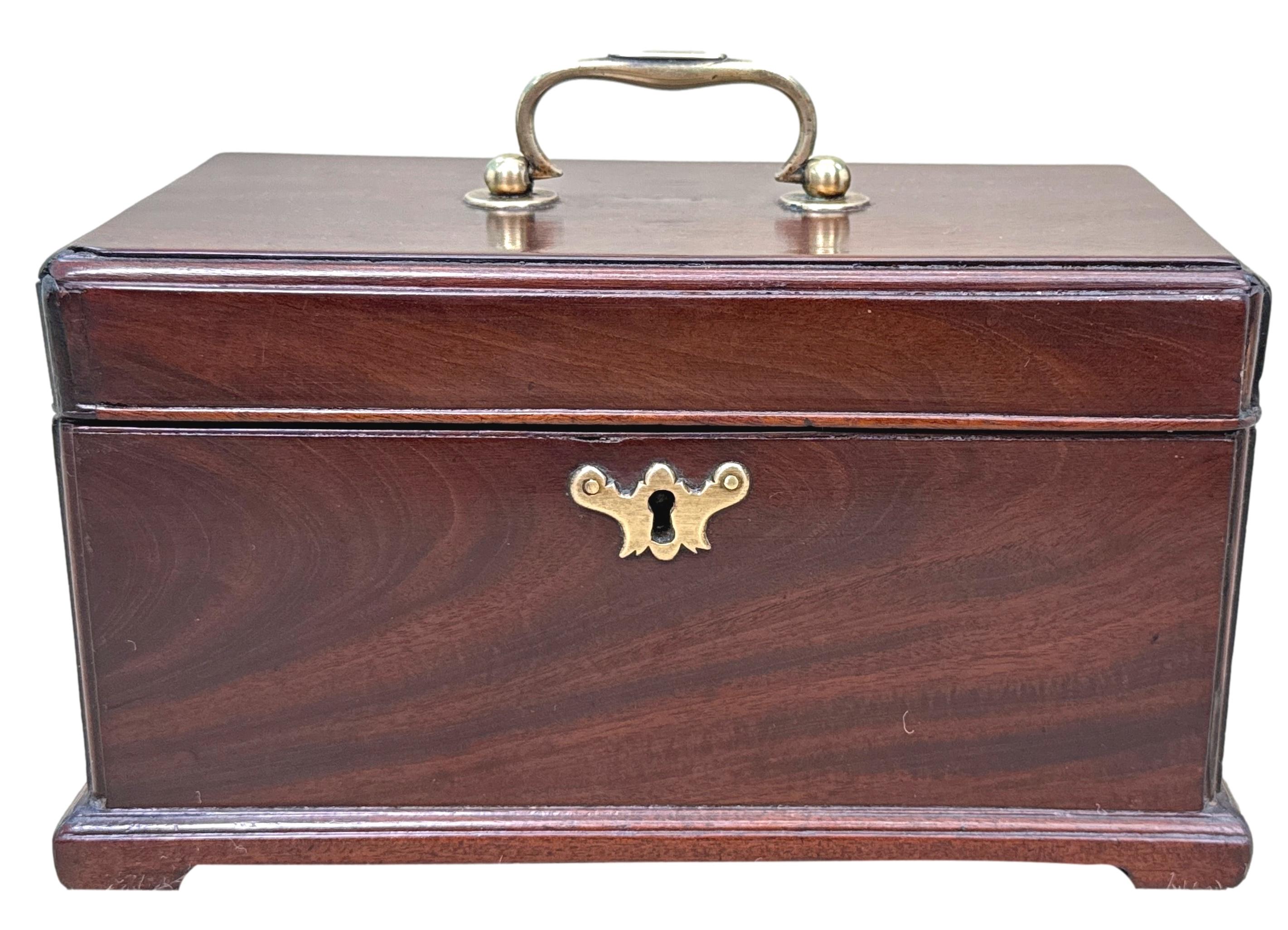 Boite à thé en acajou d'époque George II en vente 5