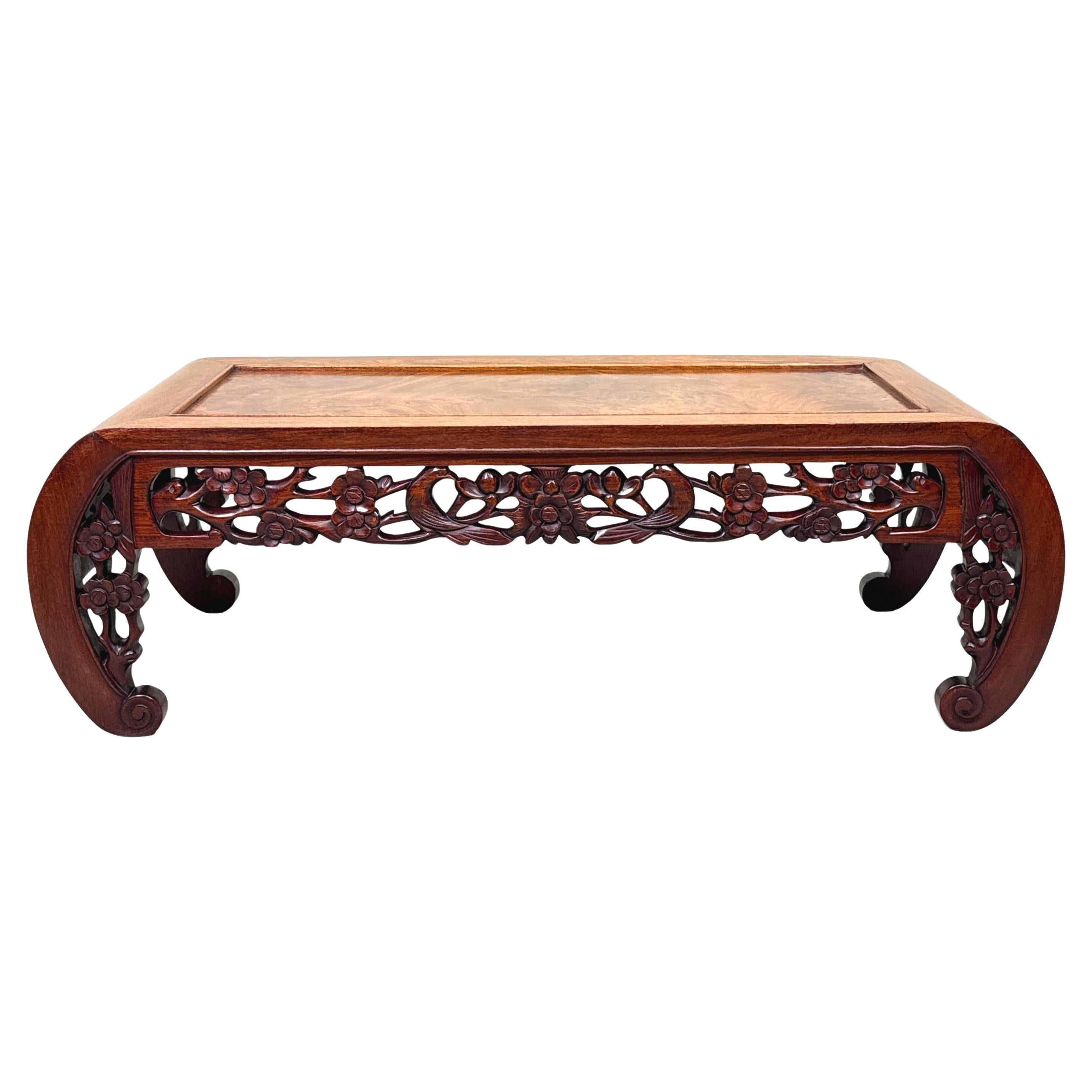 Table basse à opium en bois dur oriental du 19e siècle