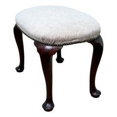Rare Early 18th Century Walnut Oval Stool, George I Period