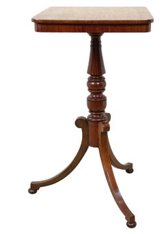 Table à vin rectangulaire en acajou de style Régence