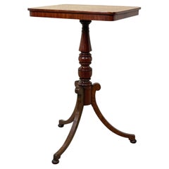 Table à vin rectangulaire en acajou de style Régence