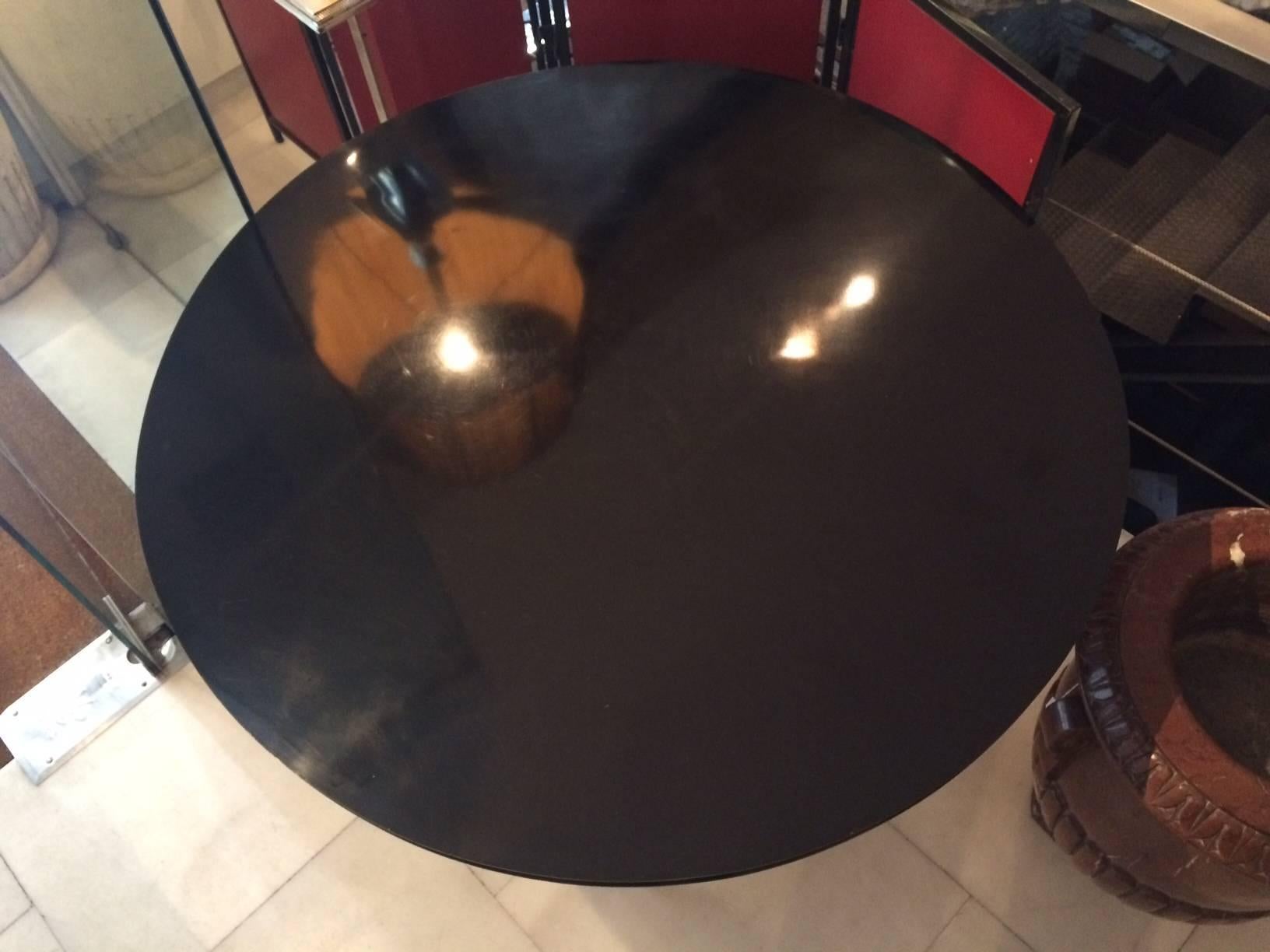 Ebonized Gueridon by Thonet In Excellent Condition For Sale In Madrid, Madrid