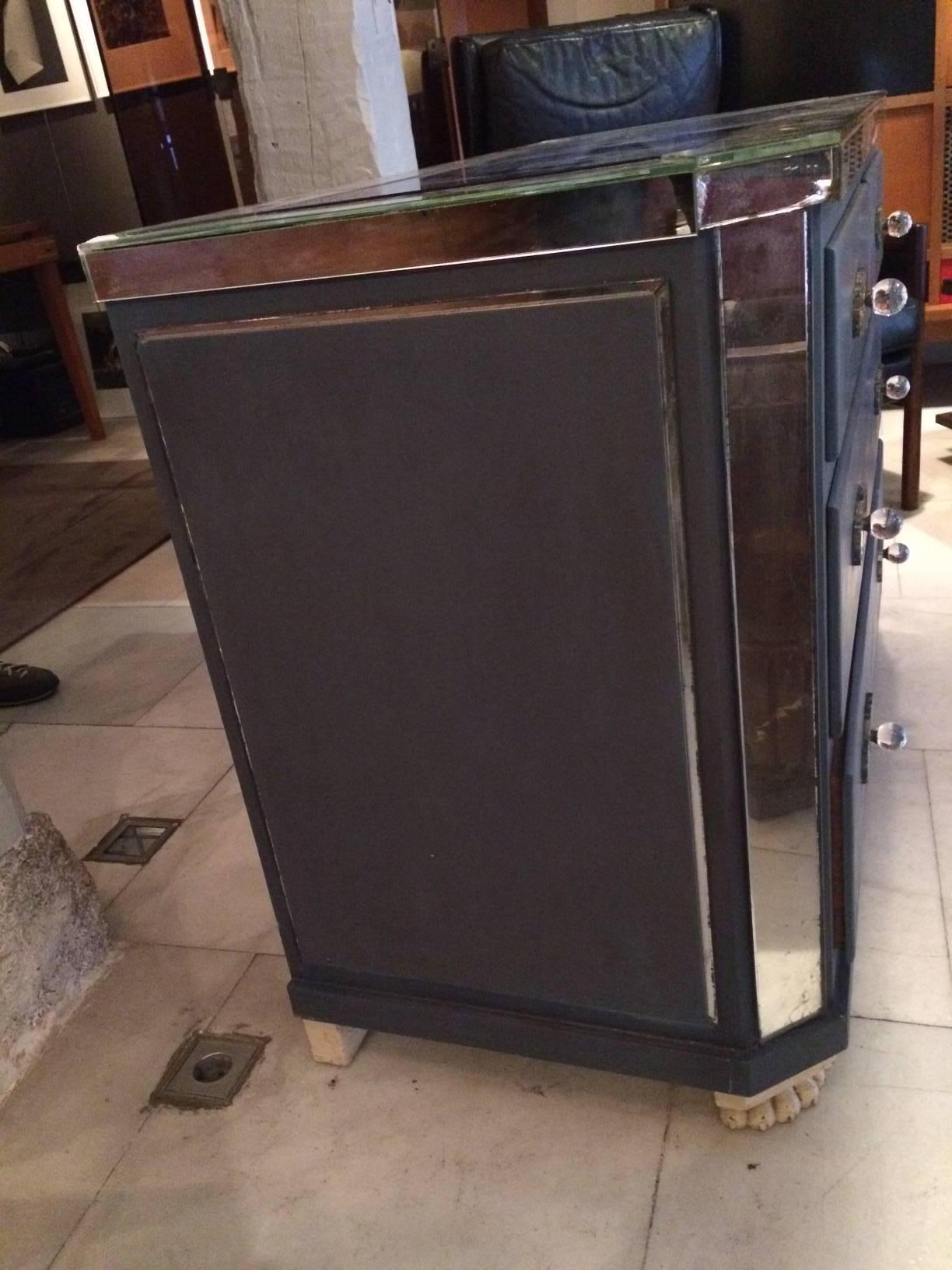 Blue-Painted and Mirrored Commode In Fair Condition For Sale In Madrid, Madrid