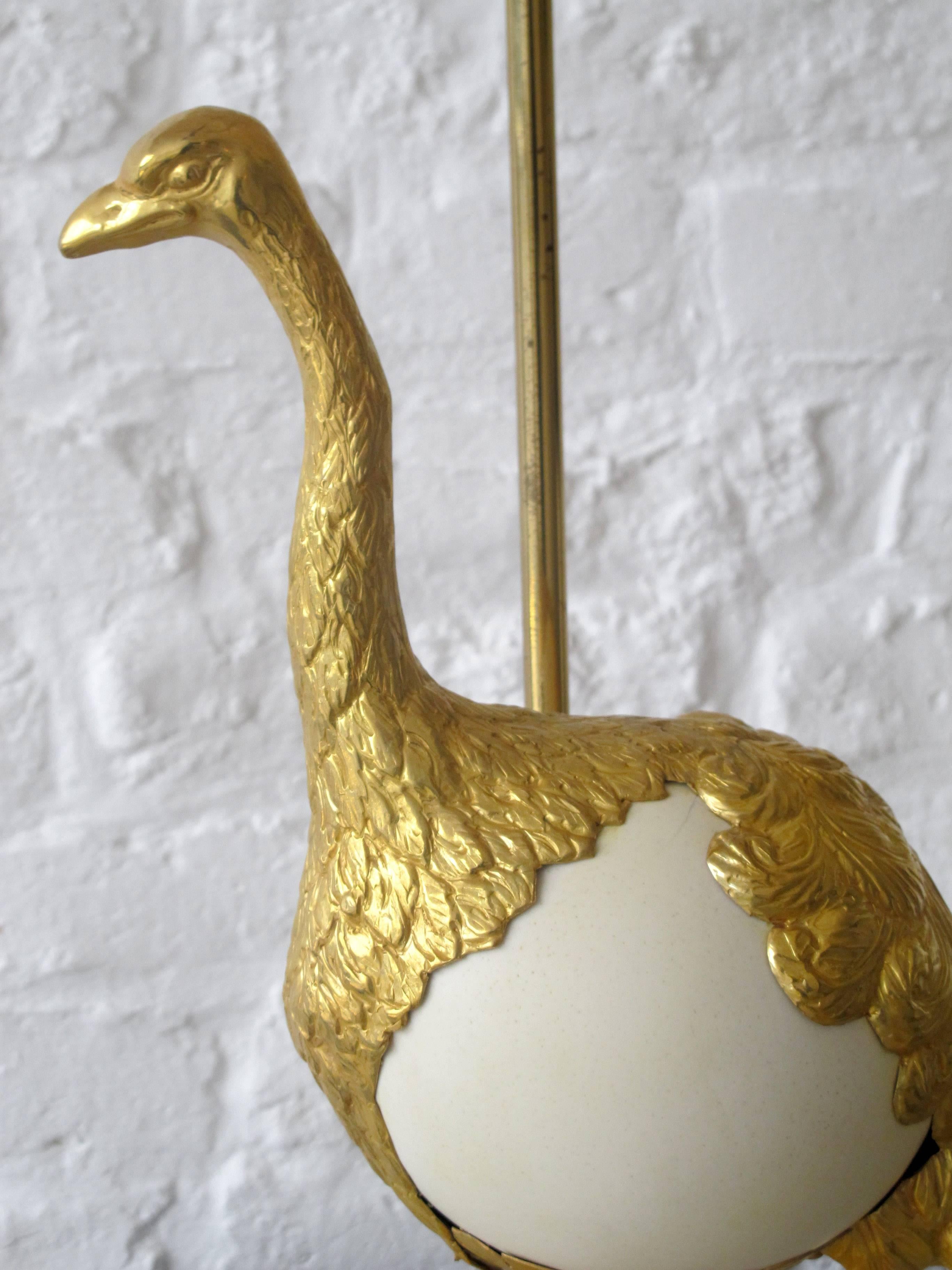 ‘Struzzi’ table lamp in gilt metal and ostrich egg.
Gabriella Crespi,
circa 970.
Italy.

signed Gabriella Crespi.

Measures: Height 88 cm.
Shade width 45 cm.