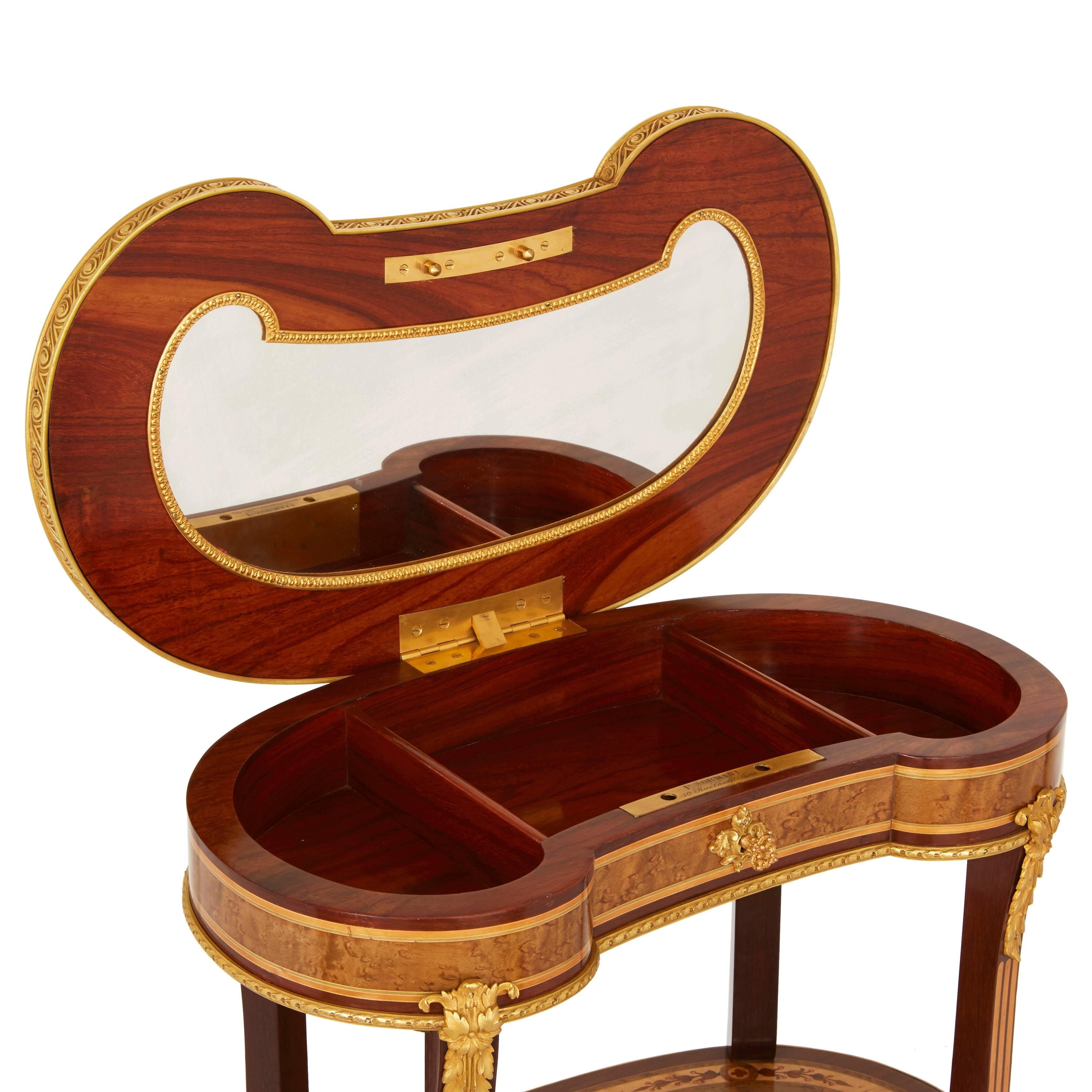 Louis XV Style Kidney Shaped Ormolu-Mounted Dressing Table by Sormani In Excellent Condition In London, GB