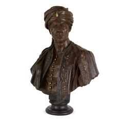 Pareja de bustos antiguos de bronce patinado de Otelo y Desdémona por Garella