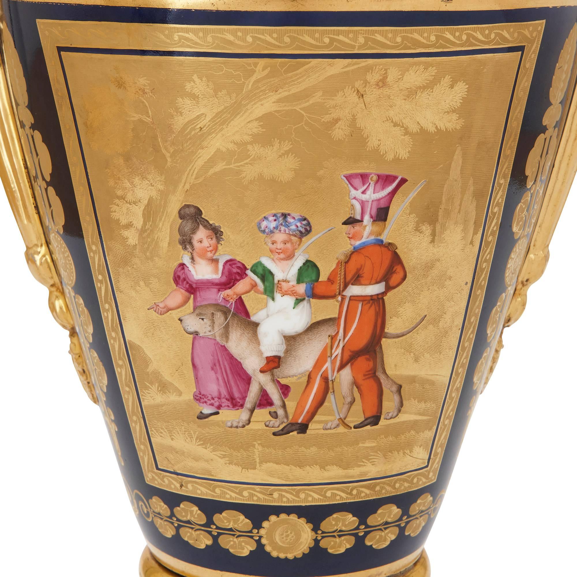 Empire Period Paris Porcelain Antique Painted Vase In Good Condition For Sale In London, GB