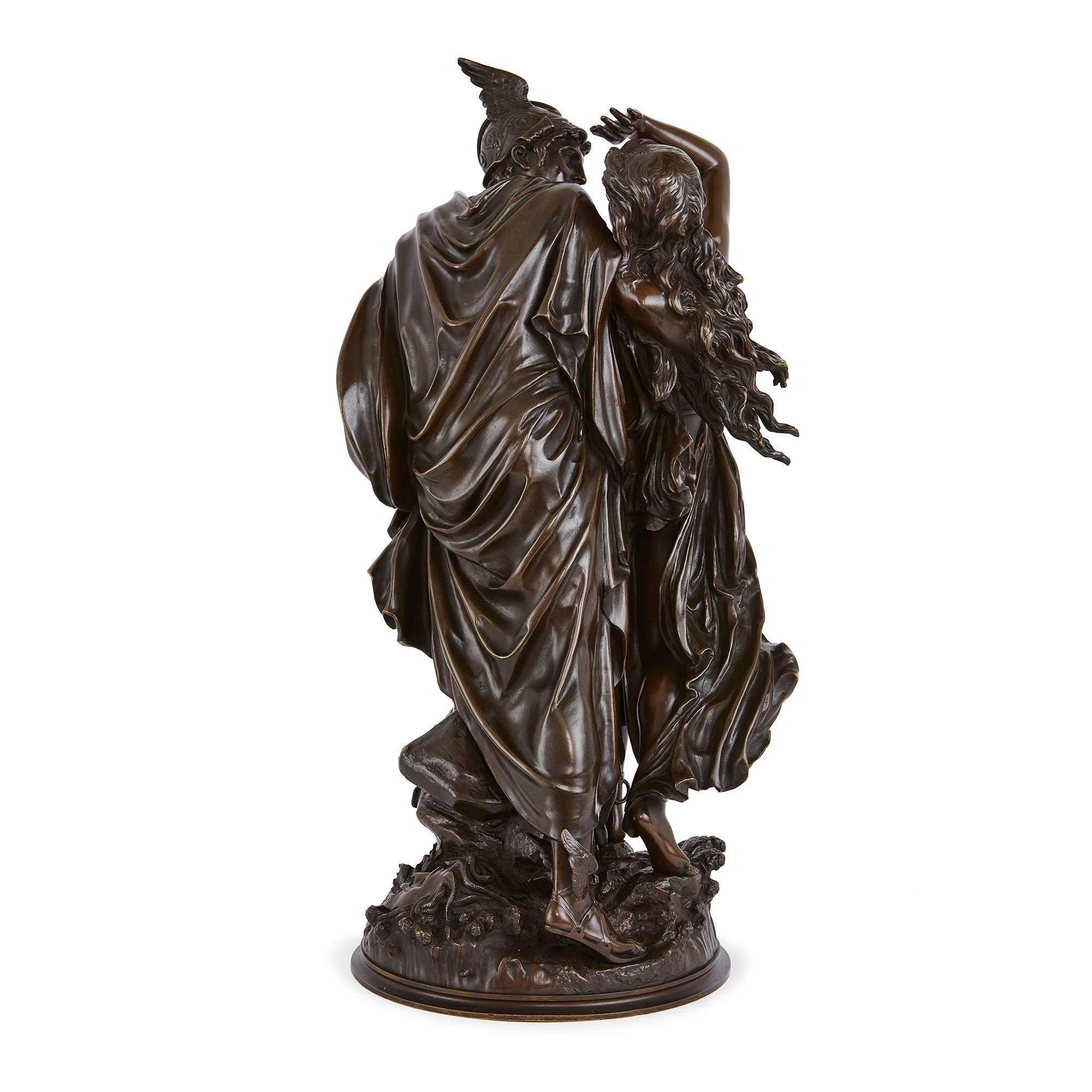 Grec classique Groupe sculptural antique en bronze patiné représentant Andromède et Persée par Grégoire en vente