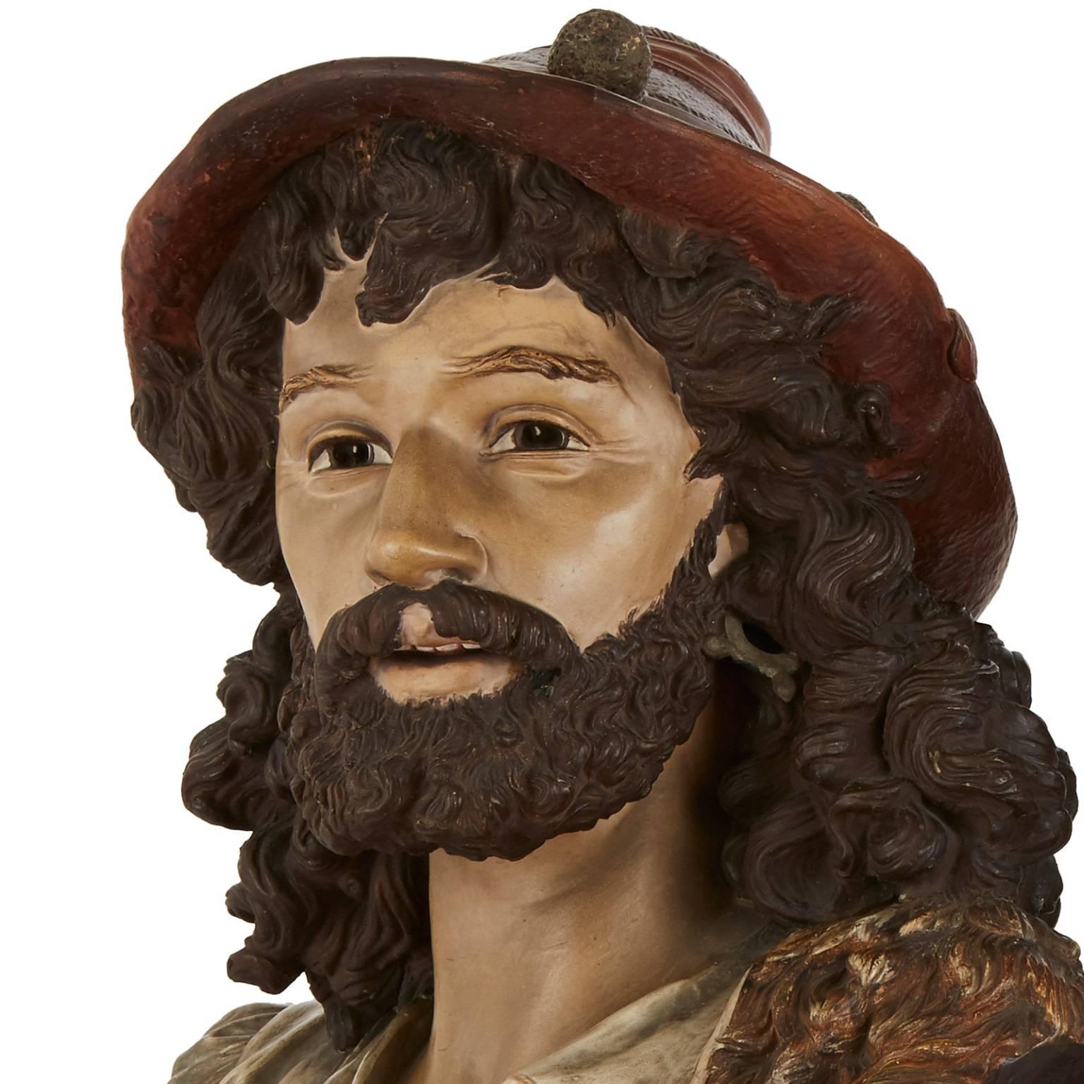 Dipinto a mano Coppia di antichi busti in terracotta tirolesi di un uomo e una donna bavaresi in vendita