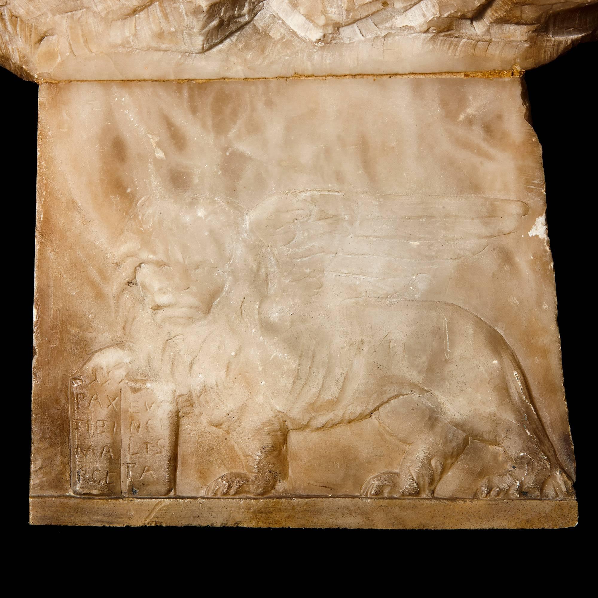 Italienische Alabaster-Reliefplakette im orientalischen Stil des 19. Jahrhunderts im Angebot 3