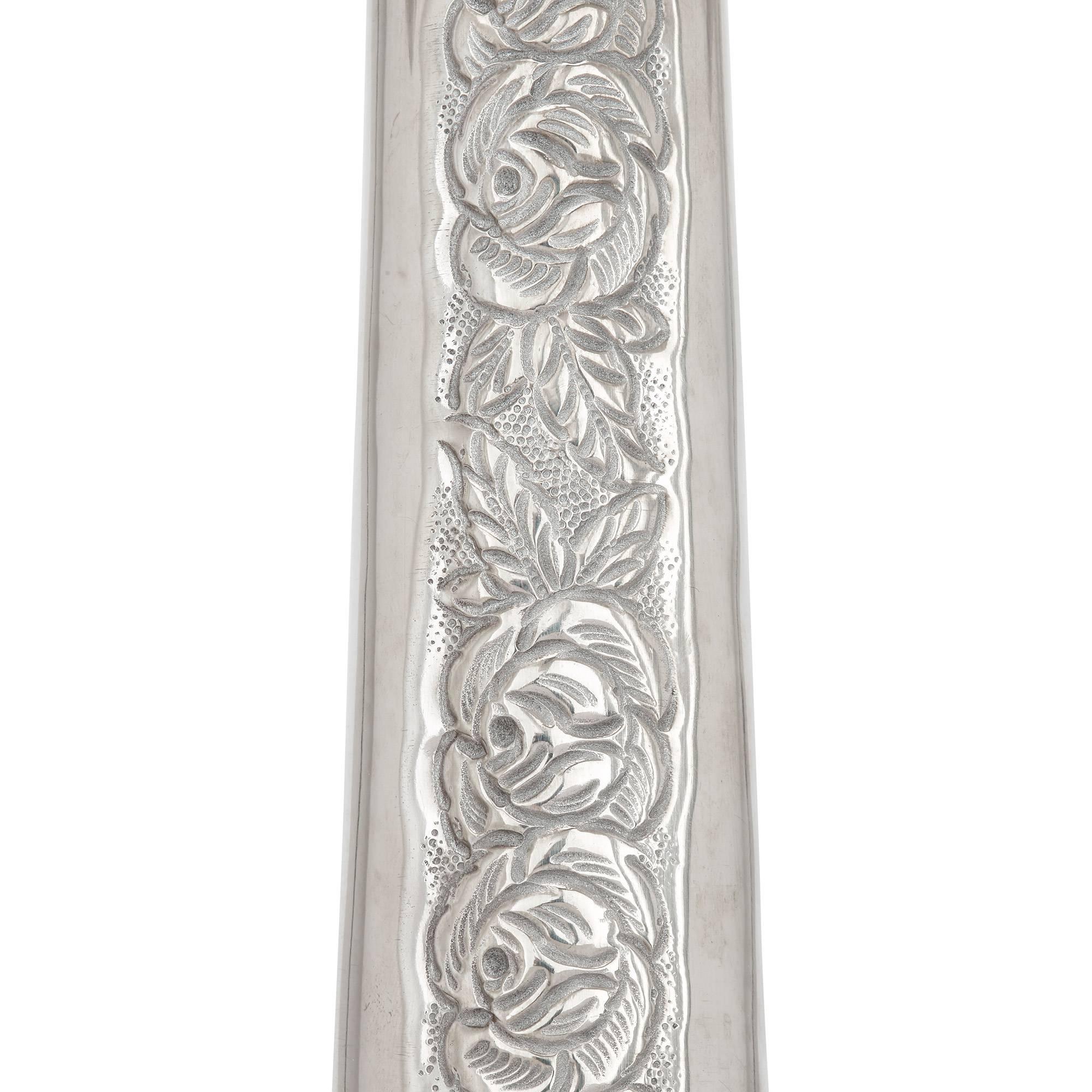 Antique Judaica Hannukah Menorah in Repousse Silver In Excellent Condition For Sale In London, GB