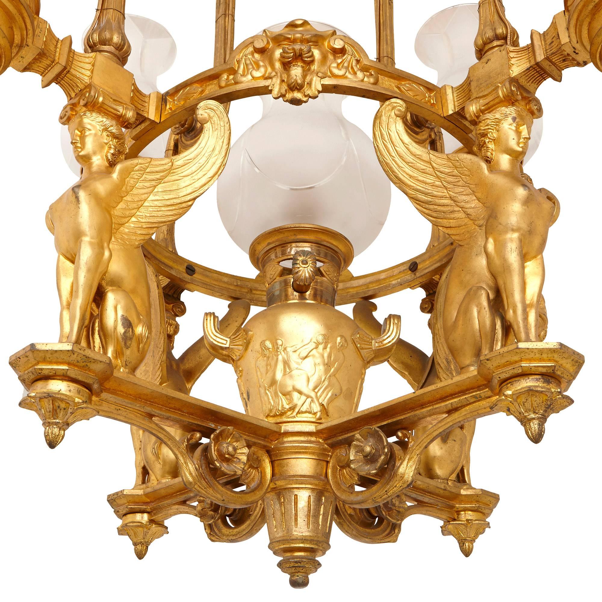 Lustre en bronze doré de style Empire français du XIXe siècle en vente 1