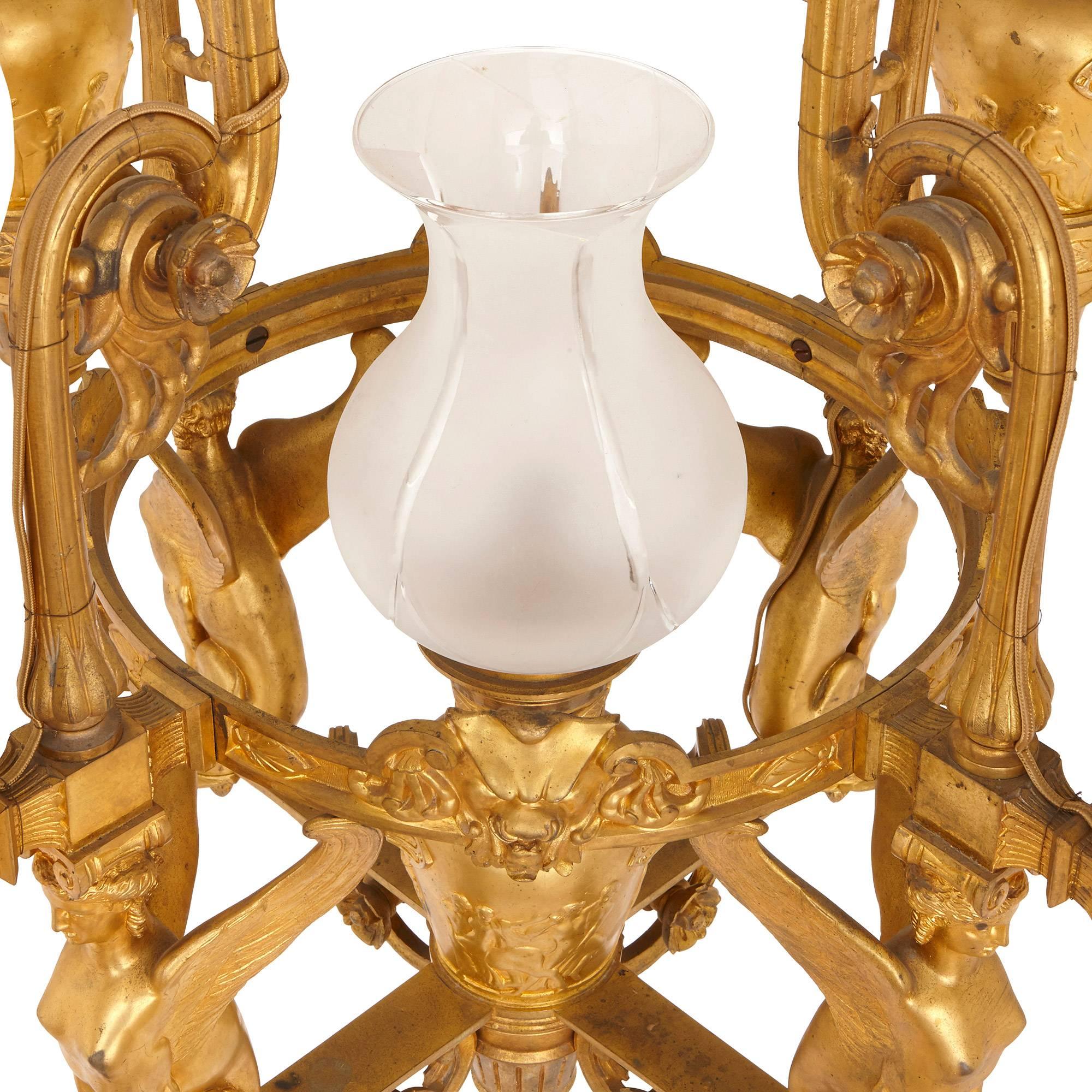 Satinato Lampadario in bronzo dorato stile Impero francese del XIX secolo in vendita