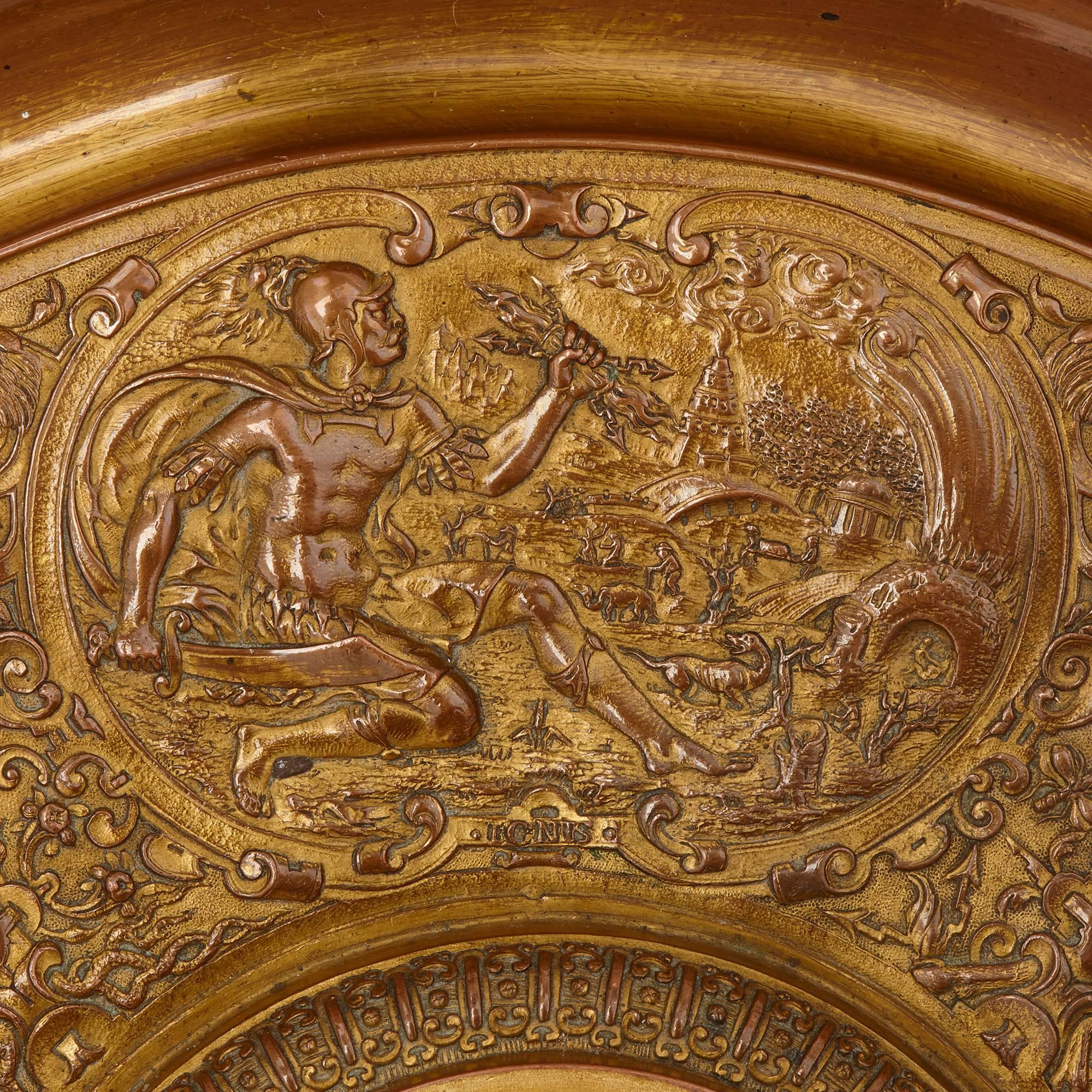XIXe siècle Aiguière sur pied en bronze doré et patiné, attribuée à Barbedienne en vente