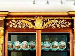 Excepcional biblioteca de caoba y ormolina