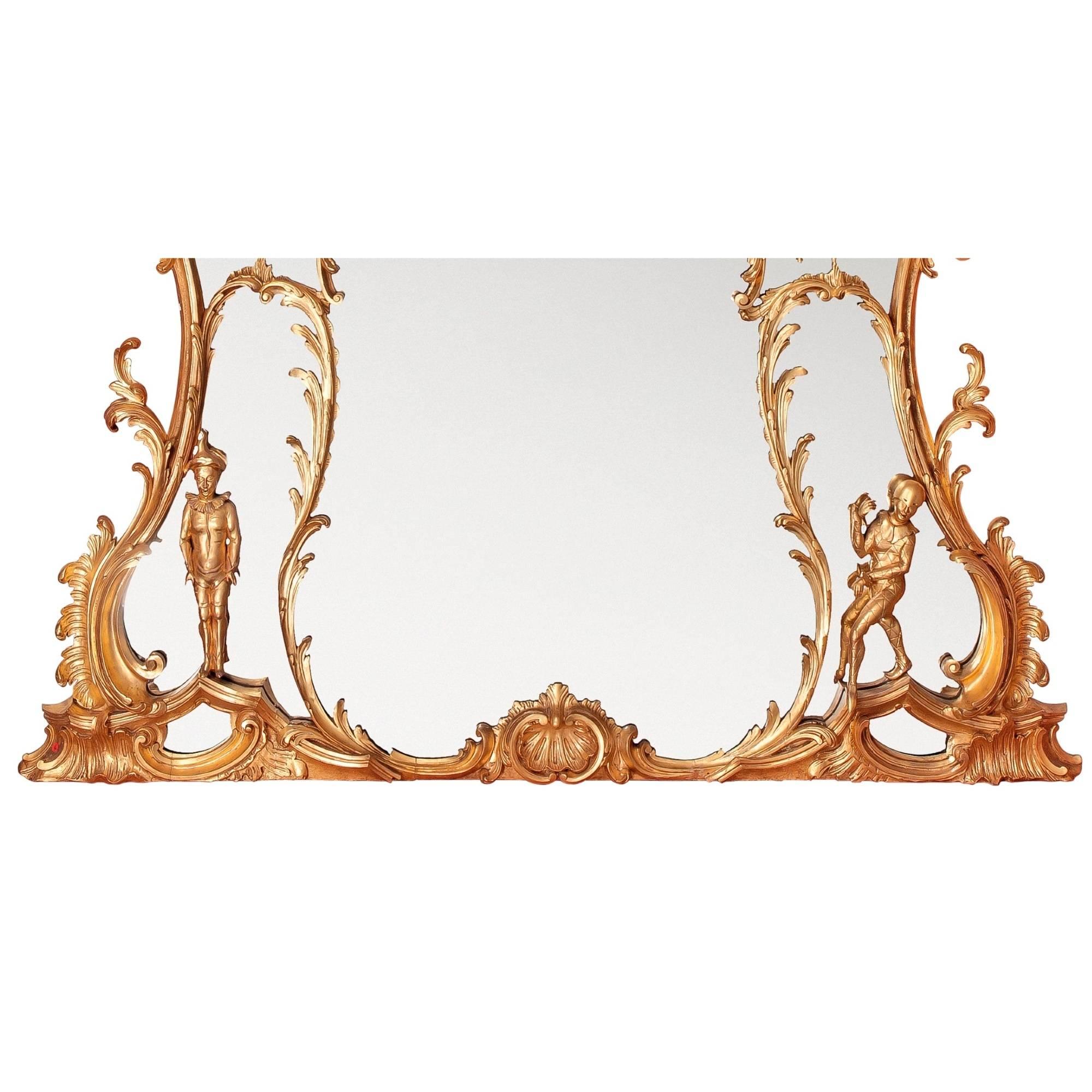 Miroir Grand miroir surmonté d'un manteau en bois doré de la période William IV anglaise d'après Chippendale en vente