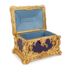 Coffret en porcelaine KPM de style Louis XVI monté en bronze doré