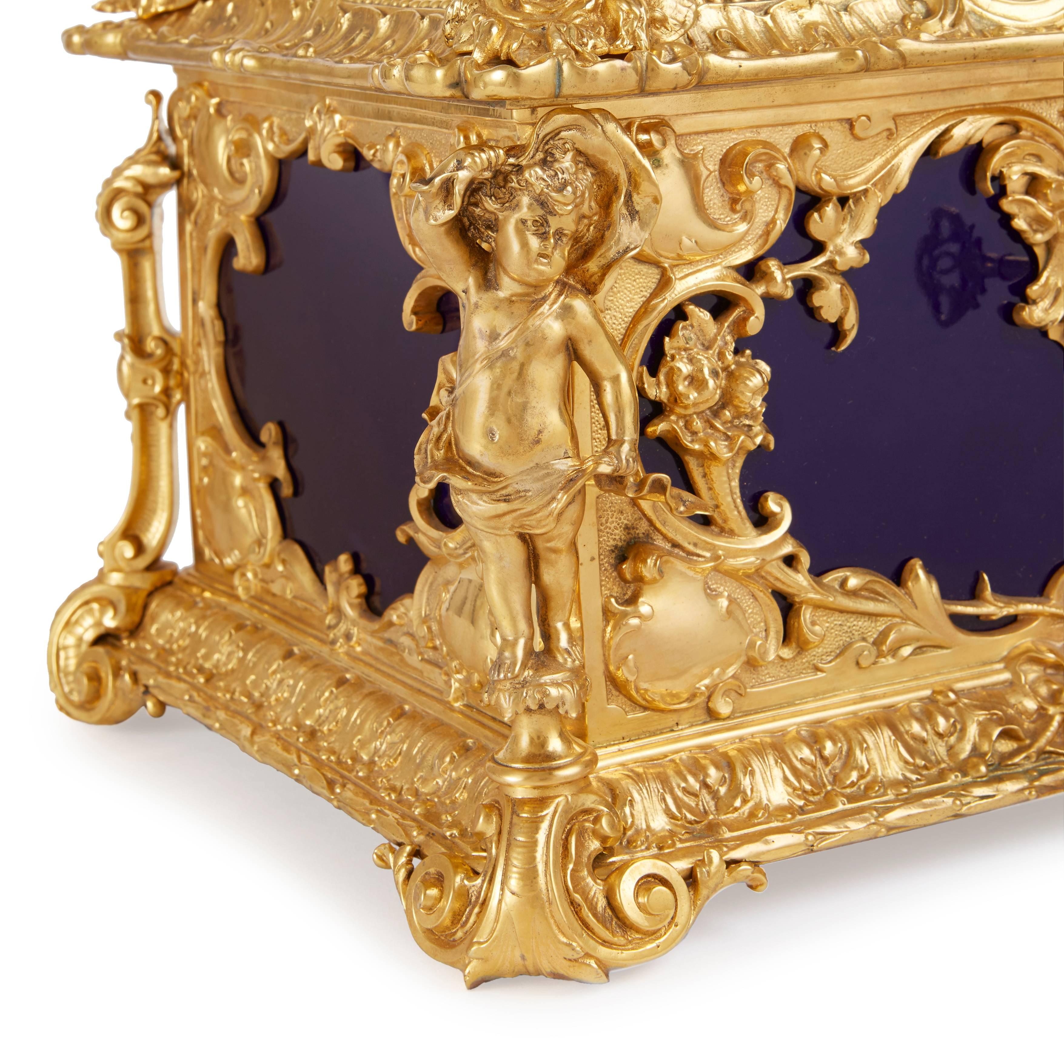 Louis XVI Style Ormolu-Mounted KPM Porcelain Casket In Good Condition In London, GB