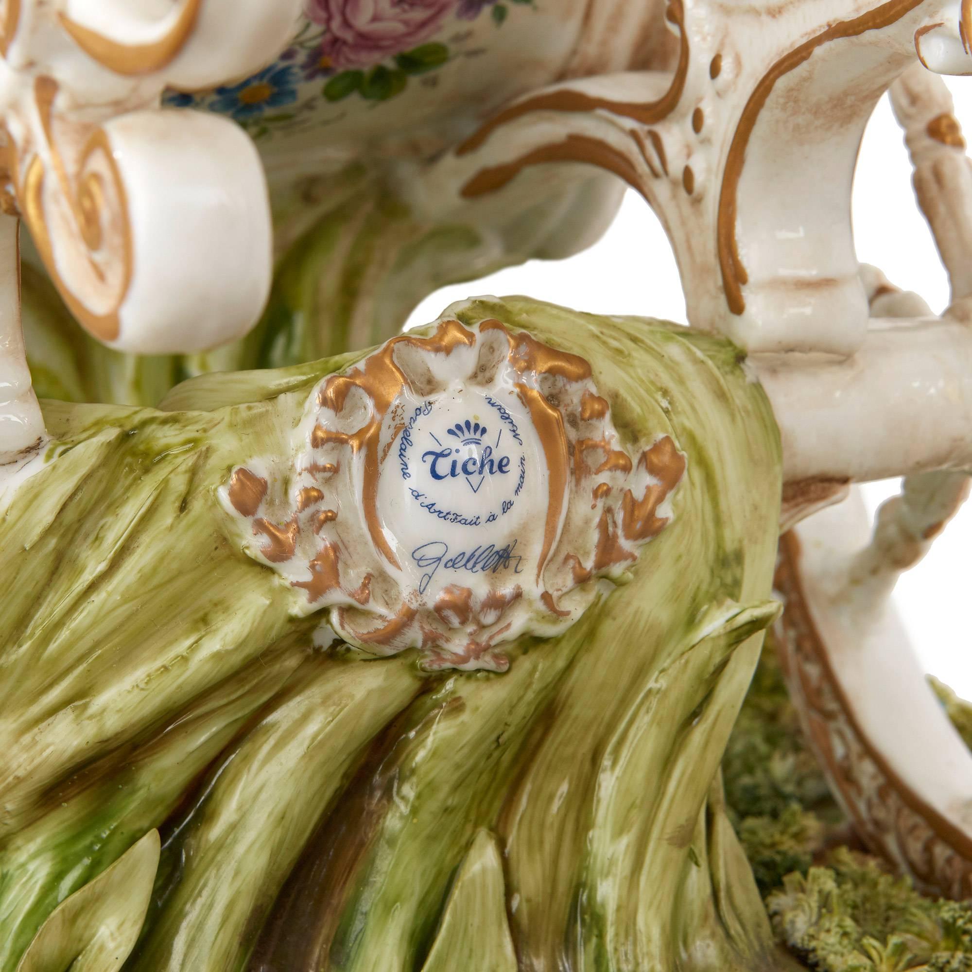 Italian Tiche porcelain horse and carriage group In Good Condition For Sale In London, GB