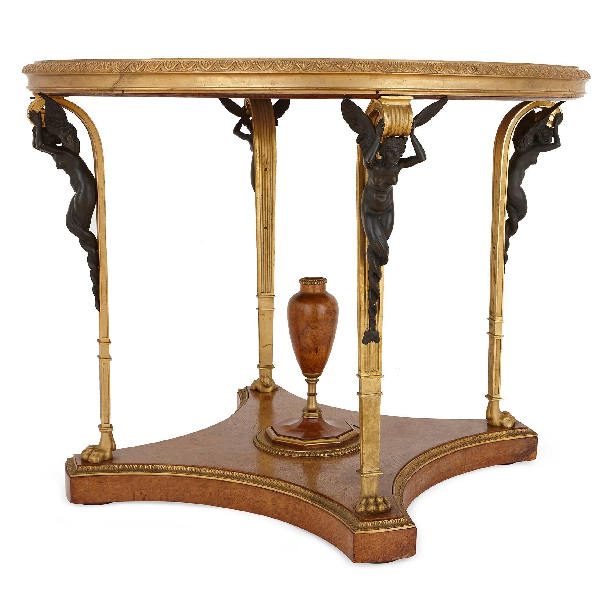 This fine, antique table is by celebrated French cabinetmaker Zwiener Jansen Successeur, part of the celebrated furniture and interior design house Maison Jansen which was founded in Paris in 1880. The design is based on a model now housed at the