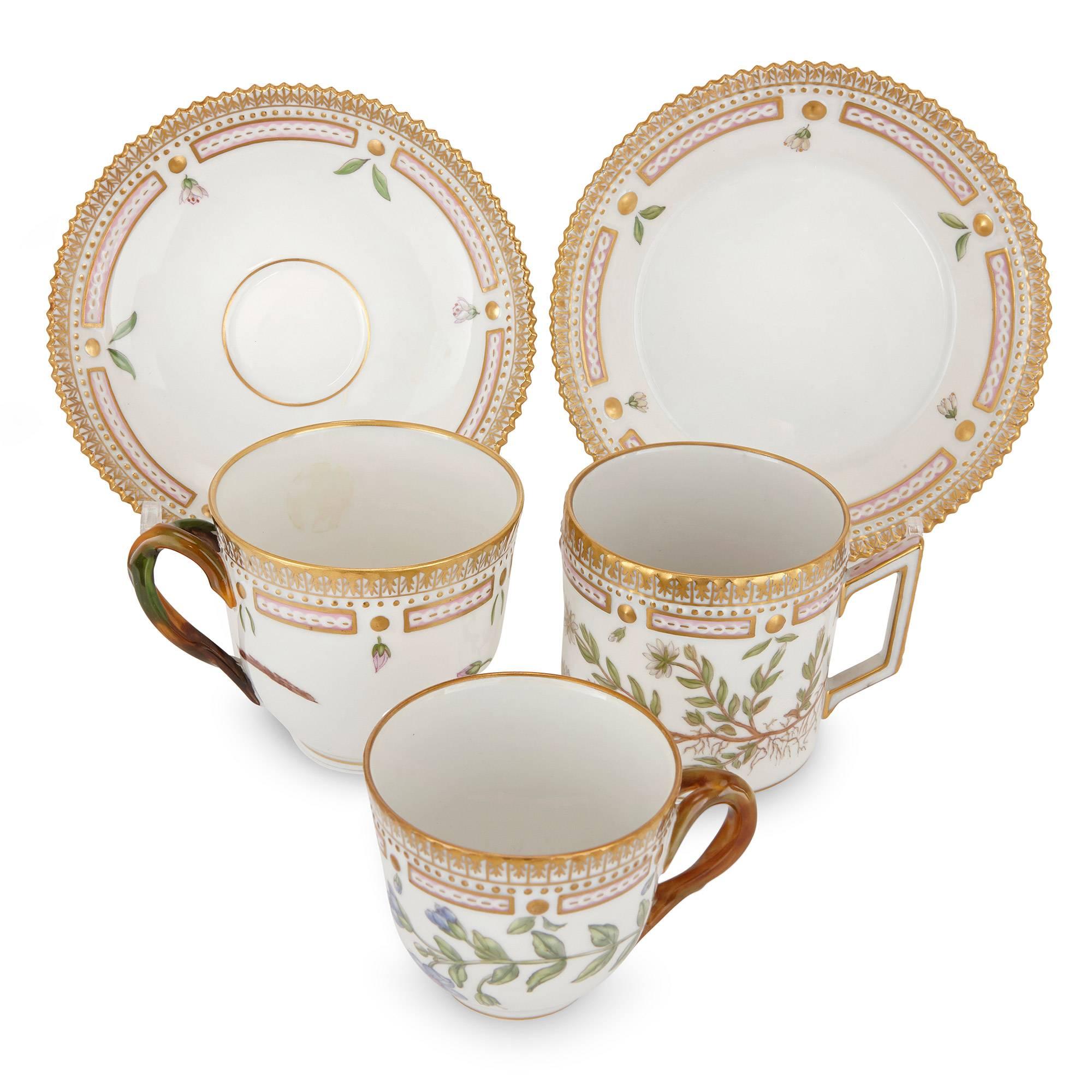 20th Century Antique 'Flora Danica' Porcelain Dinner Service by Royal Copenhagen