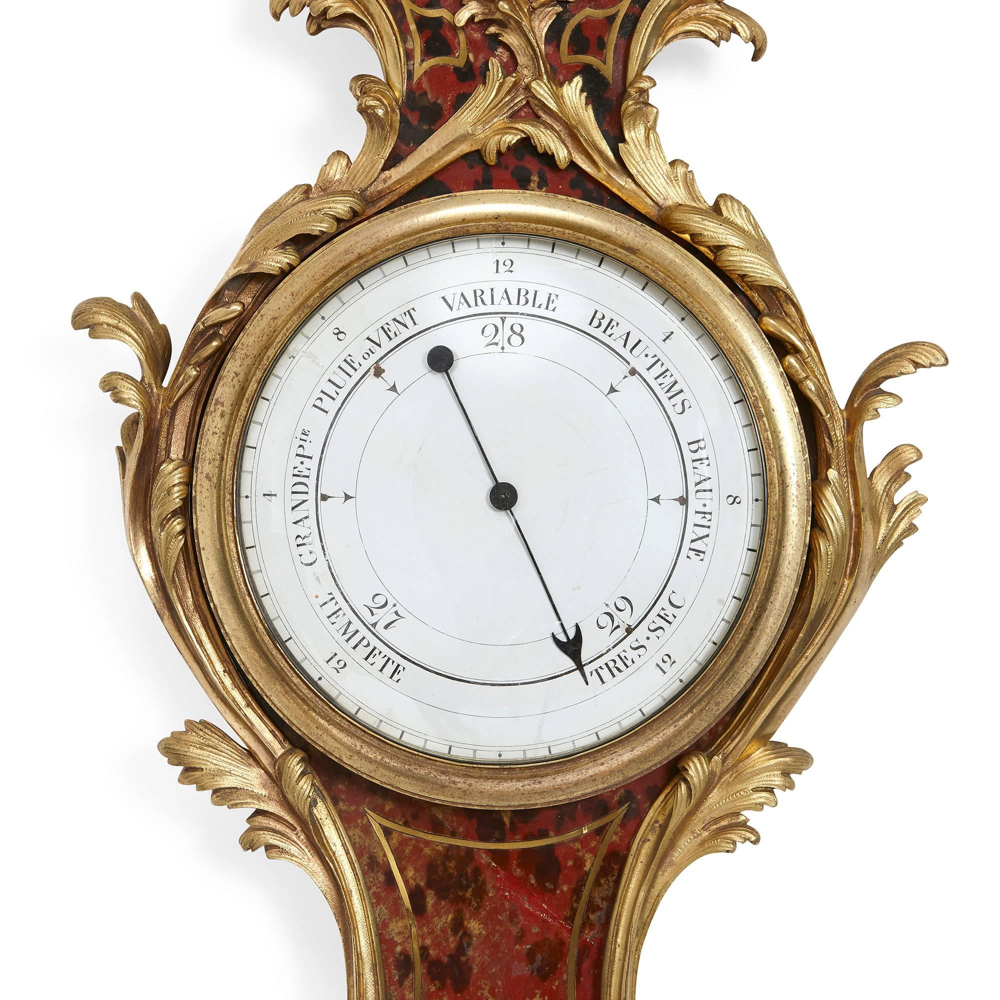 Français Horloge et baromètre de style Louis XV en forme de coquille de tortue montés en bronze doré par Gleizes en vente