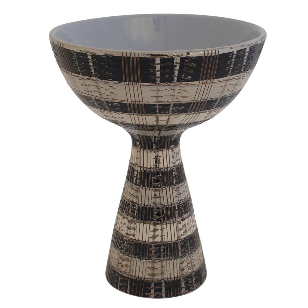 Aldo Londi Bitossi ceramic compote seta signed, Italy, 1960s. Monochromatic pattern: Black and metallic silver over a white glaze. Seta pattern with incised vertical lines. Signed on underside: RF 9208/10 Italy.