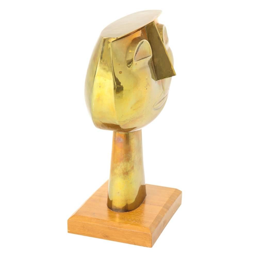 Équatorien Tête sculptée en laiton Oswaldo Guayasamin, signée Ecuador, années 1960