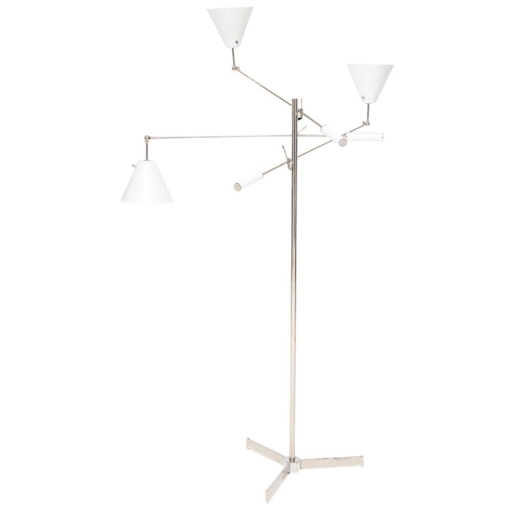 Arredoluce Monza Triennale floor lamp chrome white signed, Italy, 1950s. White shades with three adjustable chromed steel arms and counter-balance handles for a variety of lighting patterns. Stamped: Made in Italy Arredoluce Monza on inside of two