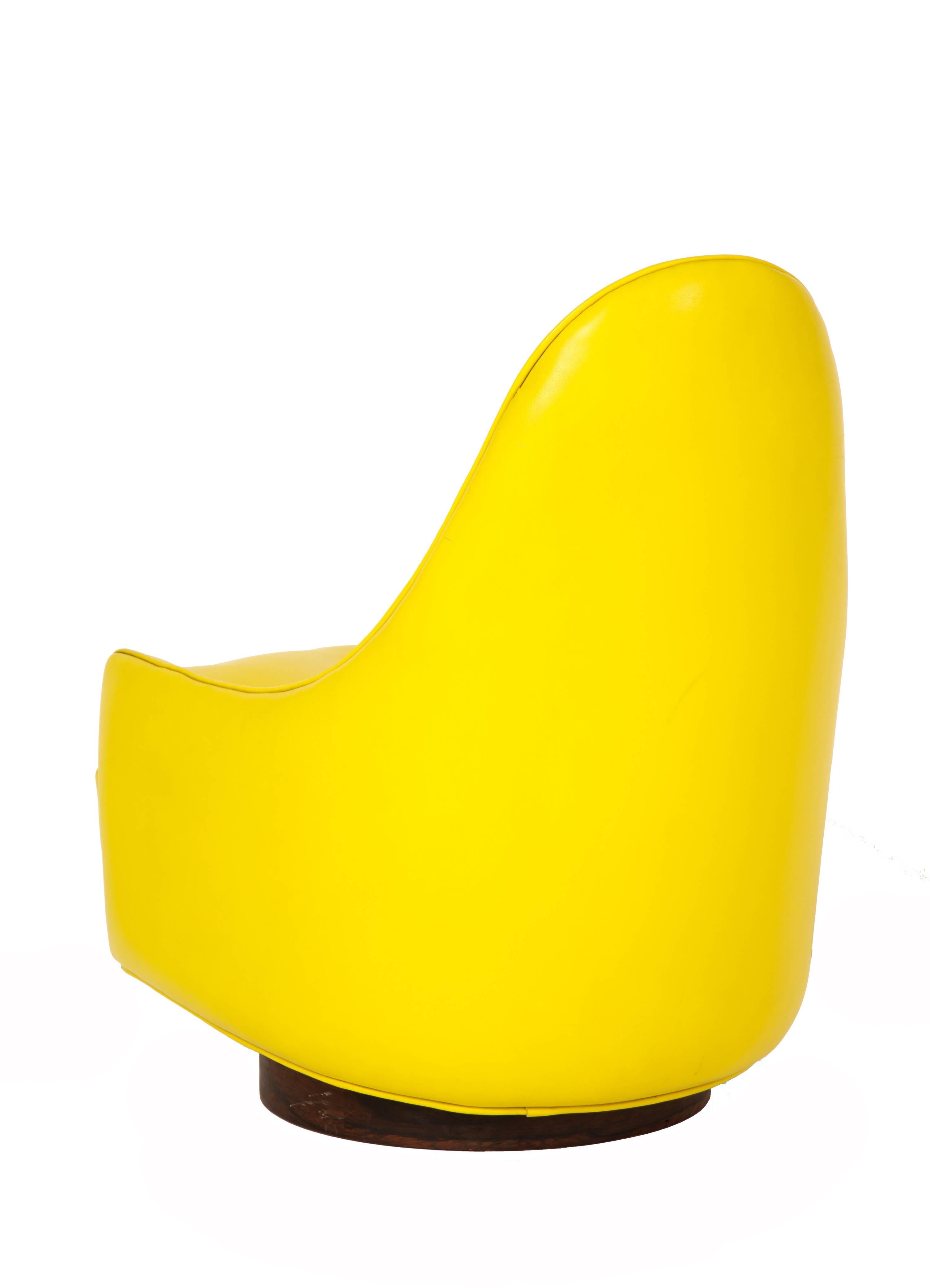 American Milo Baughman Swiveling Lounge Chair, Yellow, Rosewood, Signed