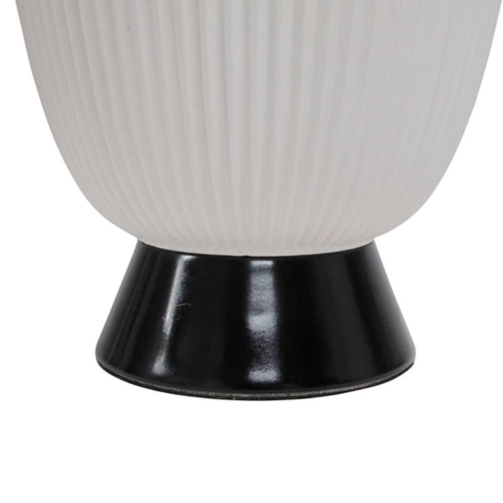 Mid-Century Modern Gerald Thurston Table Lamp for Lightolier in White Porcelain, USA, 1950s