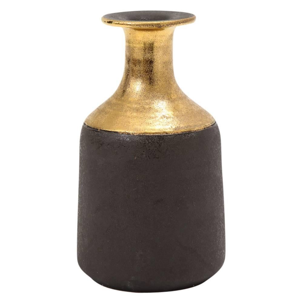 Mid-Century Modern Vase Bitossi pour Raymor, céramique, or, brun mat, signé en vente