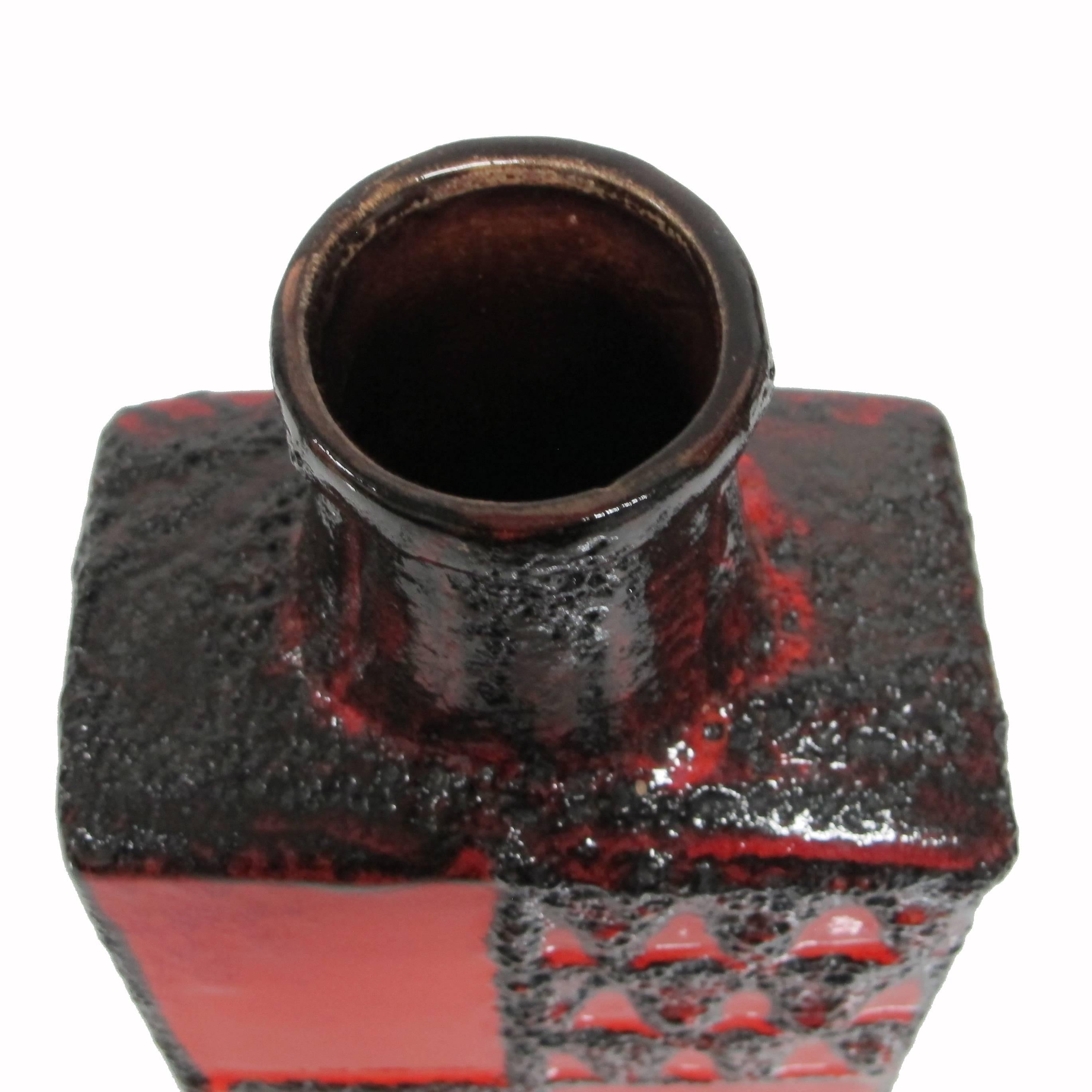 Scheurich Keramic Vase, Lava Glaze, Ceramic, Red and Black, Geometric, Signed In Good Condition In New York, NY