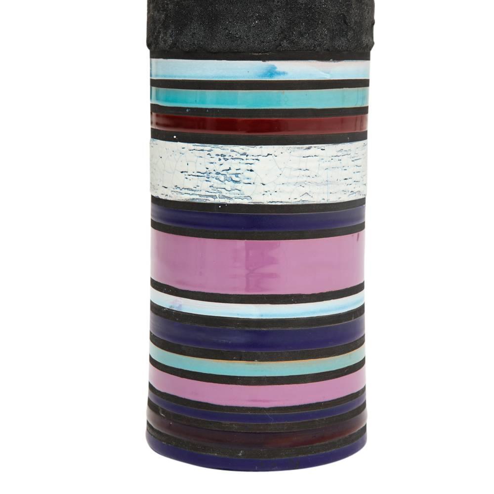 italien Vase Bitossi pour Raymor Cambogia en céramique, bleu, violet, blanc, rayures, signé en vente