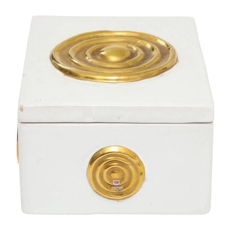 Mid-Century Modern Zaccagnini Box, Ceramic, White, Gold, Signed For Sale