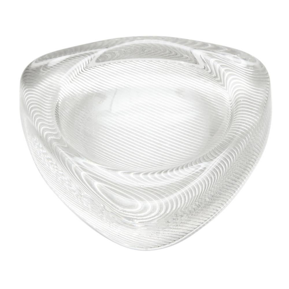 Glass Bowl Tray Chunky Clear Ribbed Triangular Op Art Vide-Poche, USA 1970s In Good Condition In New York, NY