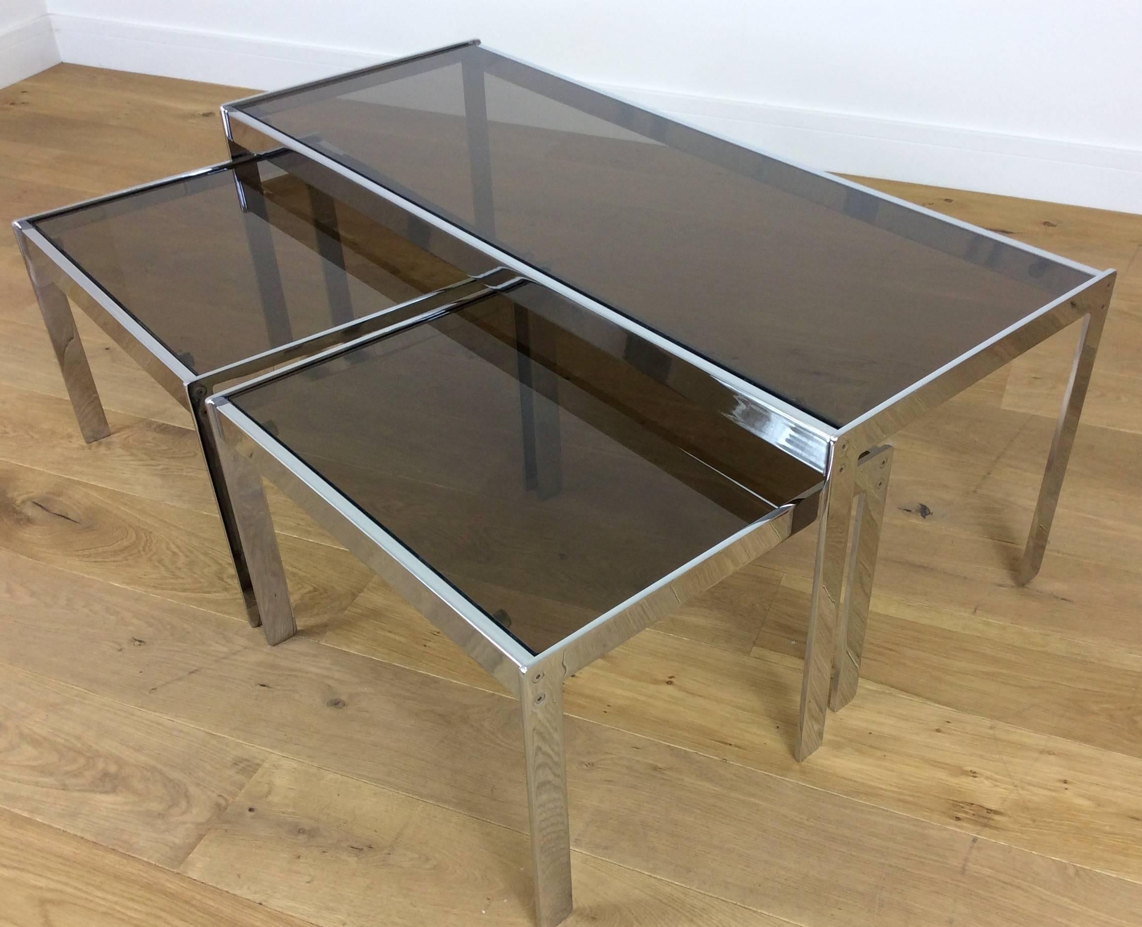 Merrow Associates Nest of Tables Designed by Richard Young In Good Condition In London, GB