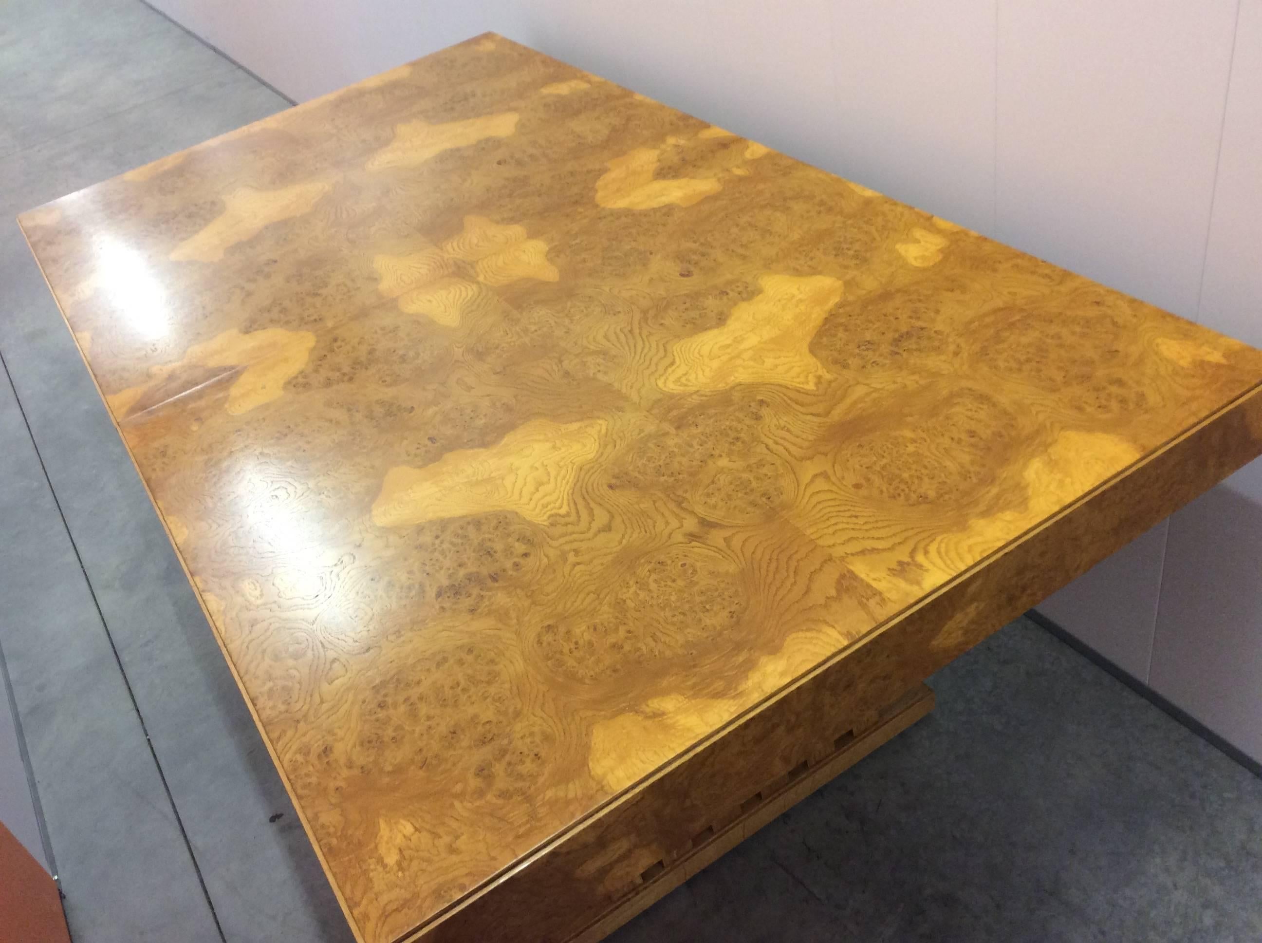 Mid-Century Modern Mid-20th Century Extendable Dining Table For Sale