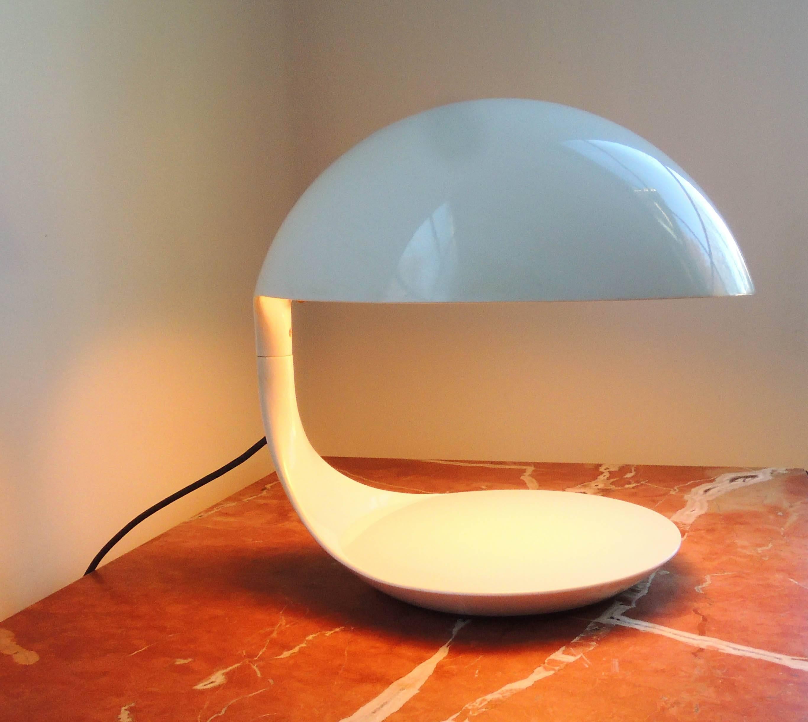 Lampe Cobra italienne du milieu du siècle par Martinelli Luce Excellent état - En vente à Washington, DC