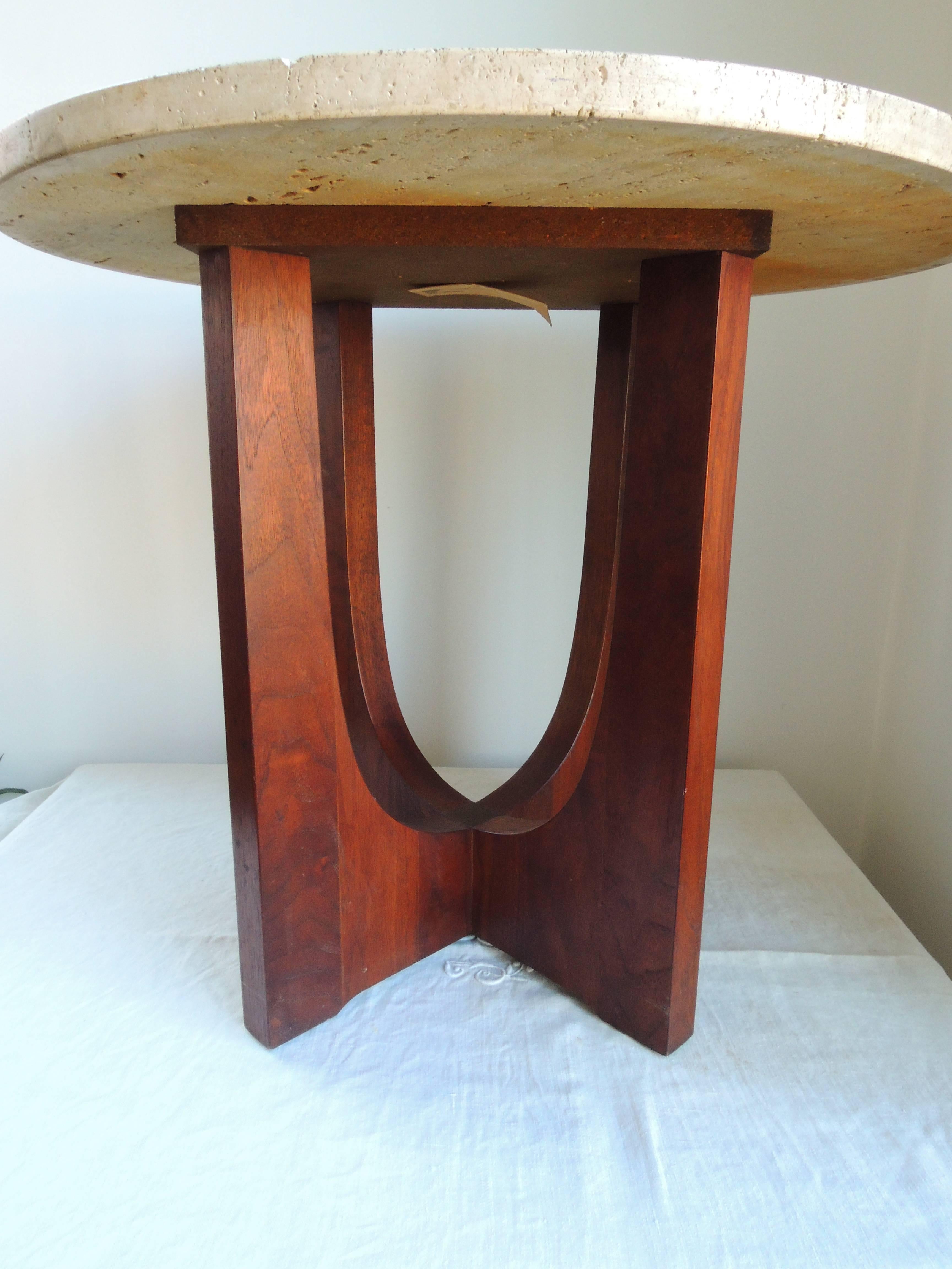 A midcentury interpretation of a deco gueridon. Attributed to Pier Luigi Colli.
Note the detail of the slight definition creating the feet of the table.