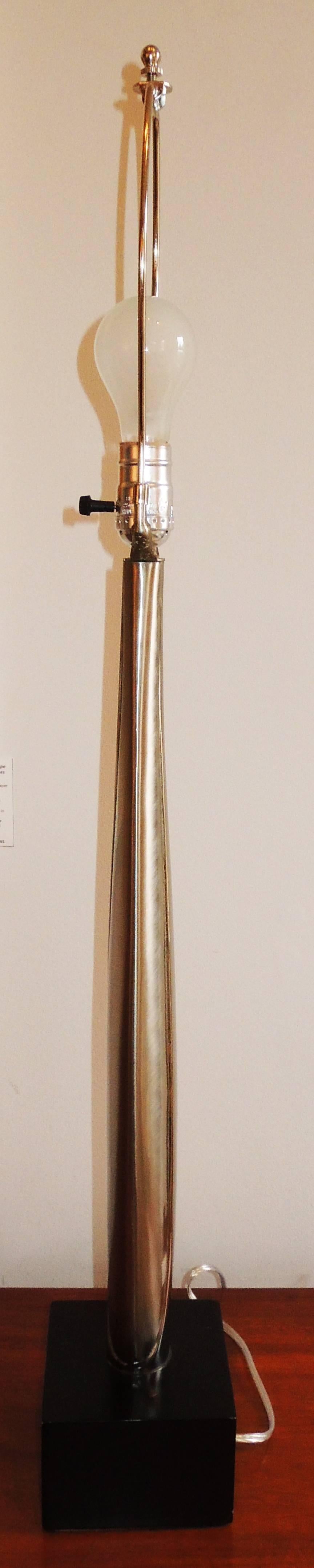 Mid-20th Century Pair of Sculptural Metal Laurel Lamps