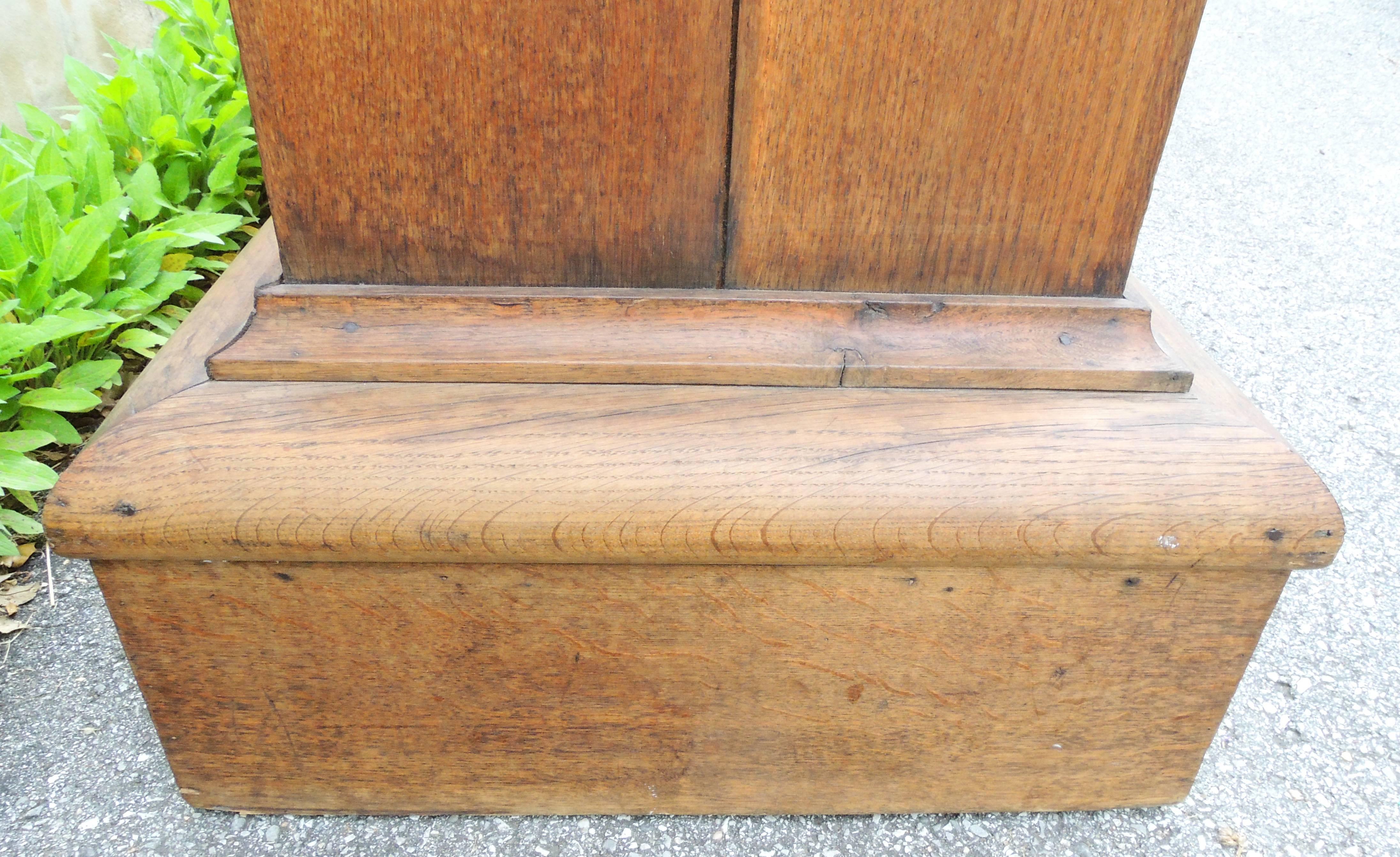 French Pair of 19th Century Oak Pedestals, France For Sale