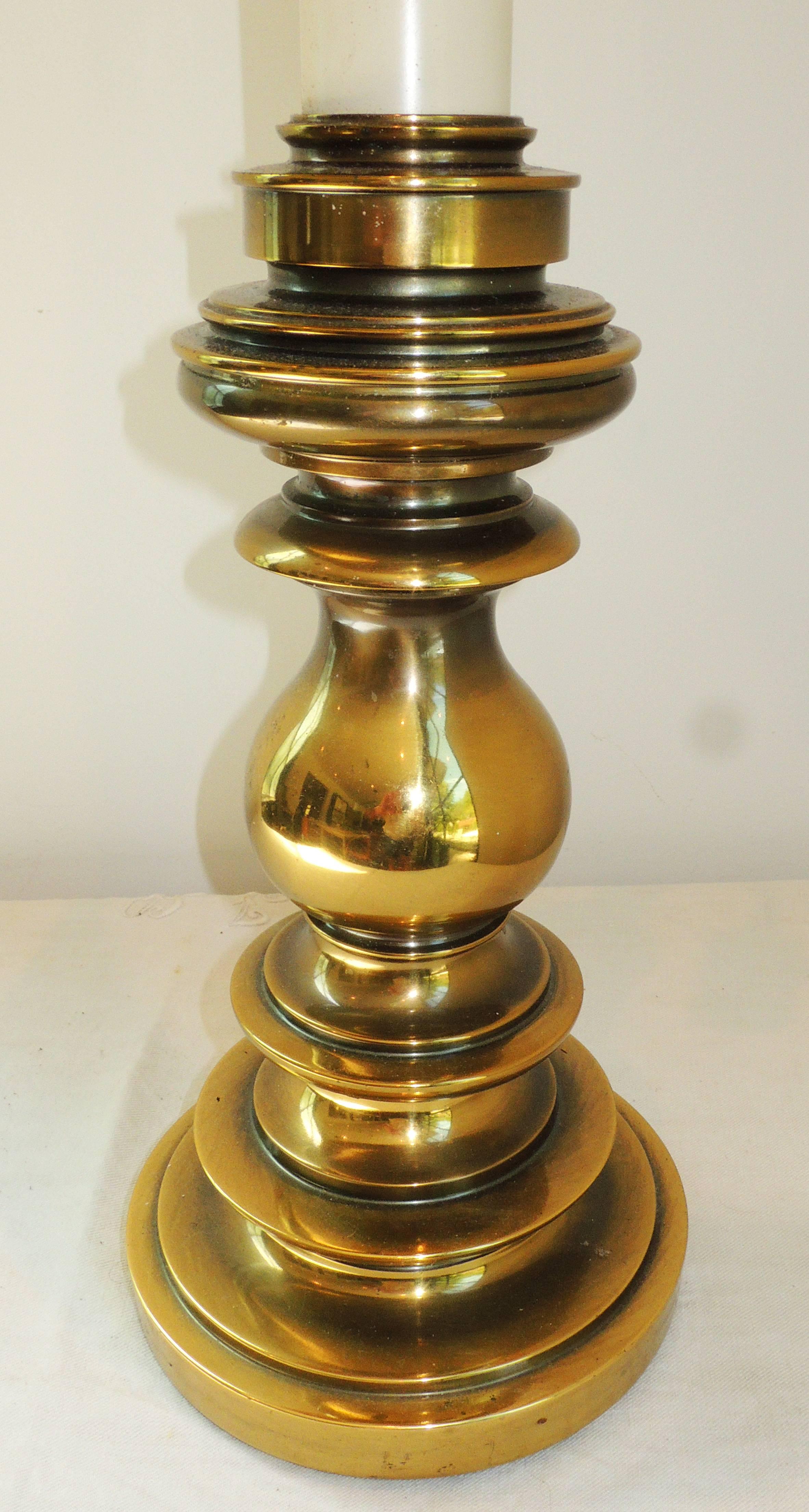 Mid-20th Century Brass Candlestick Stiffel Table Lamp For Sale