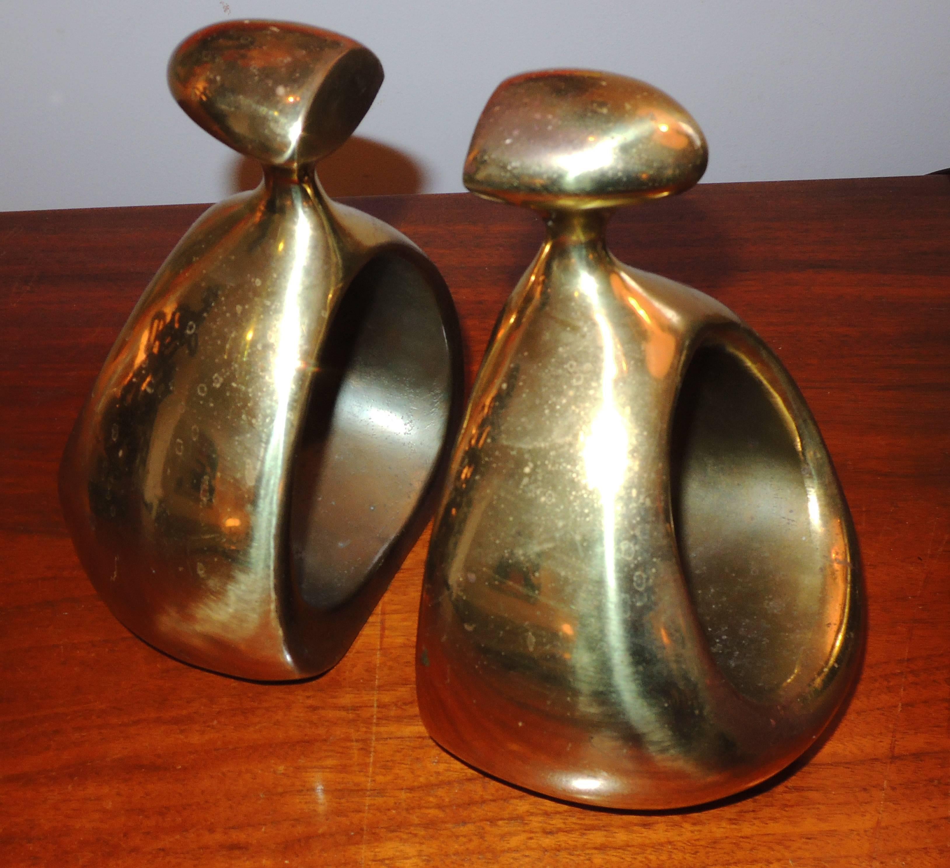 Pair of brass bookends by Ben Seibel, circa 1950.
Brass is in good condition, no pitting.